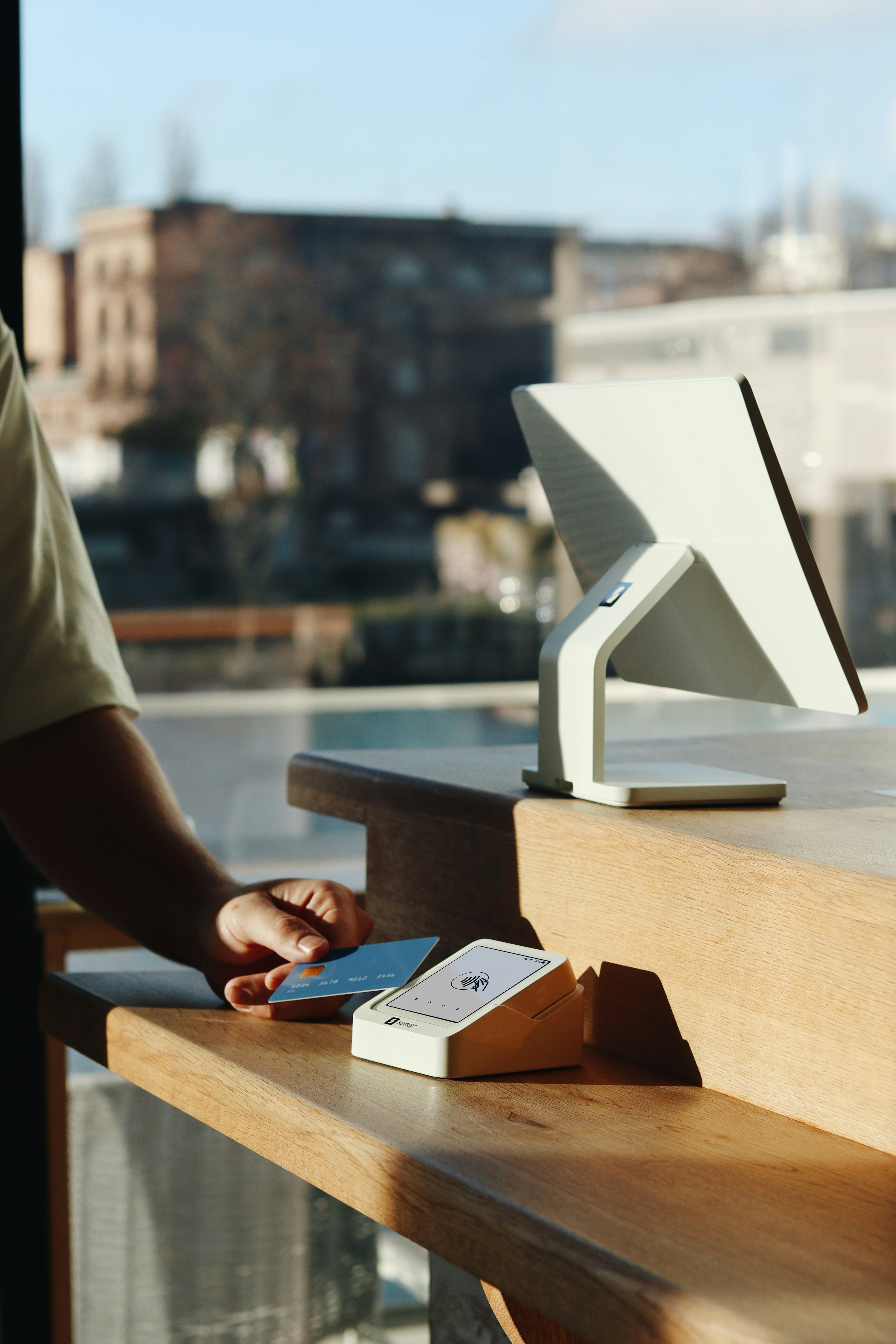 KOBİ'ler ve Girişimciler İçin Profesyonel E-Ticaret Sitesi Kurmanın Avantajları