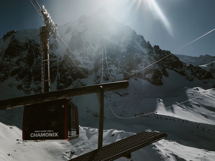 Best Laptop Friendly Cafes in Chamonix With Fast Wifi