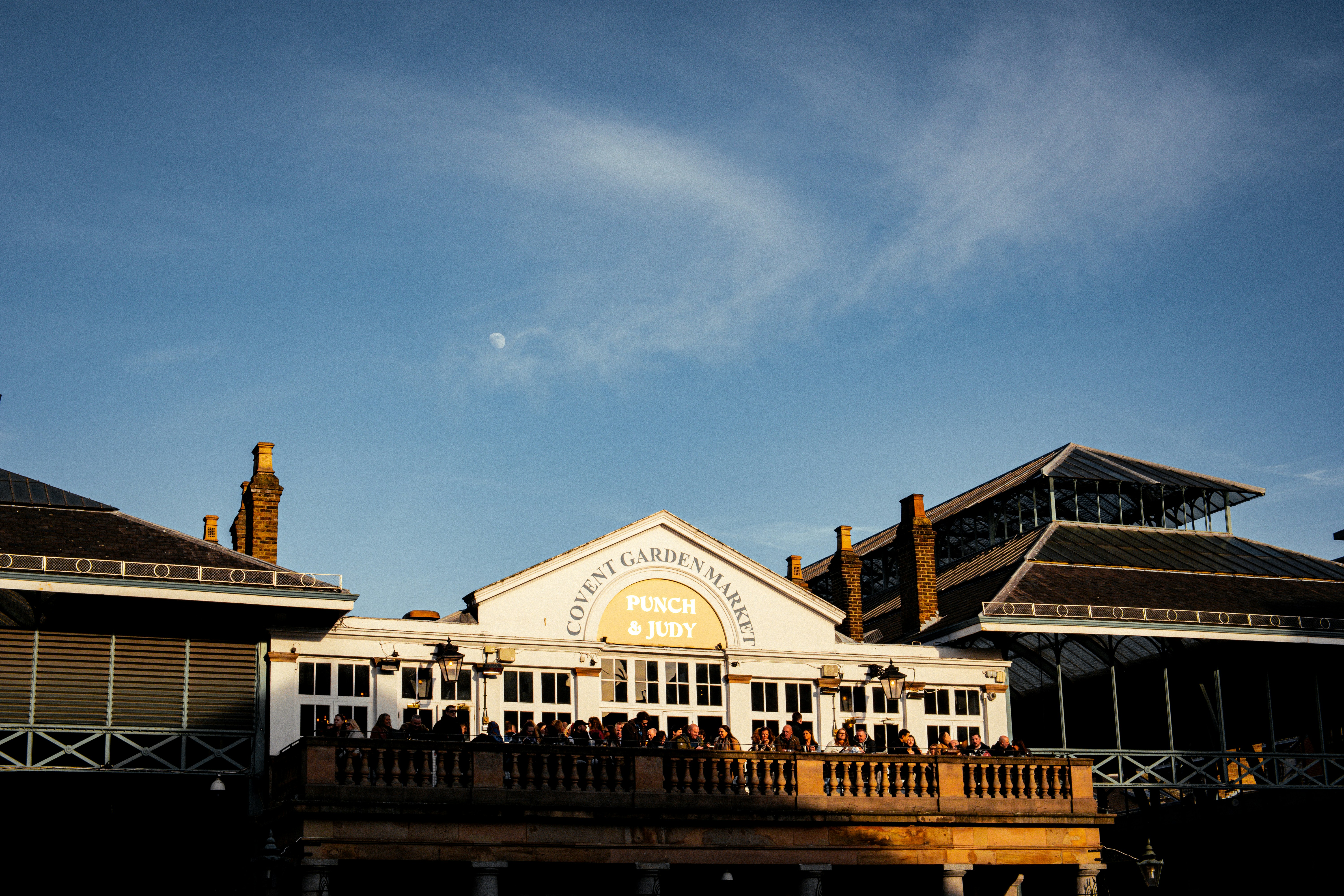 Photo by framethestreets