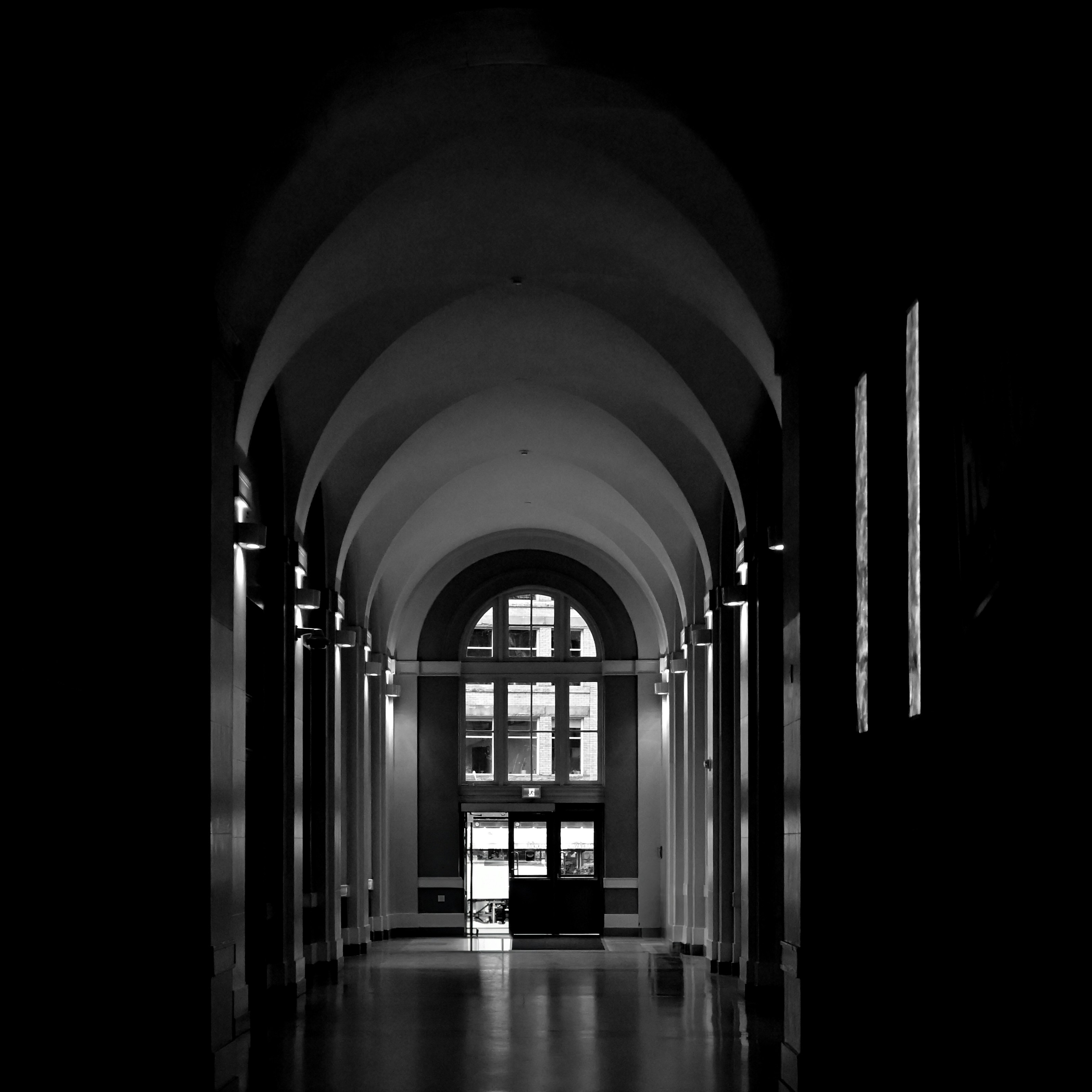 Photo by jonathankslim