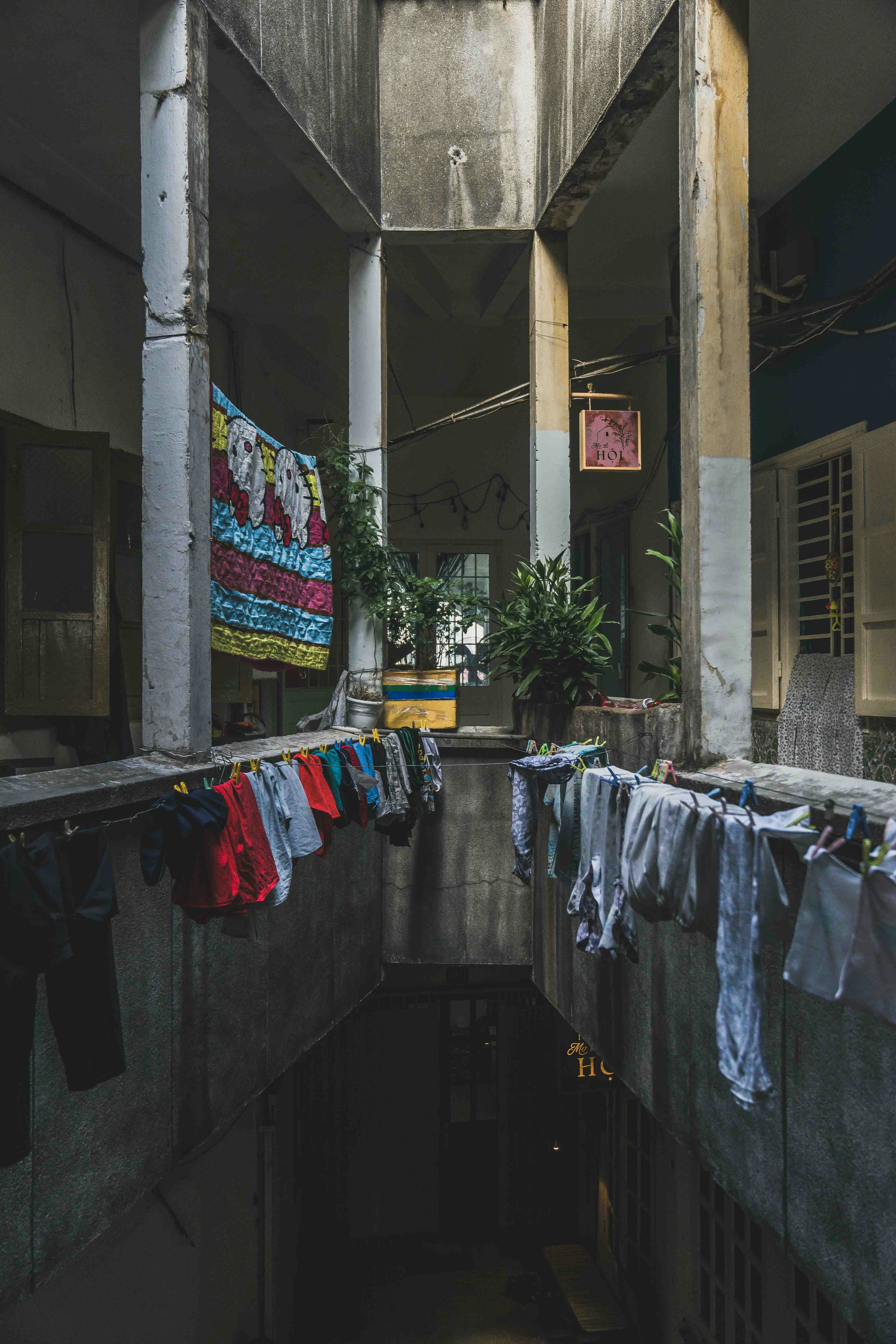 Mediterranean laundry room, wallpaper, Affordable Mediterranean Cabinet Hardware: Laundry Room 3