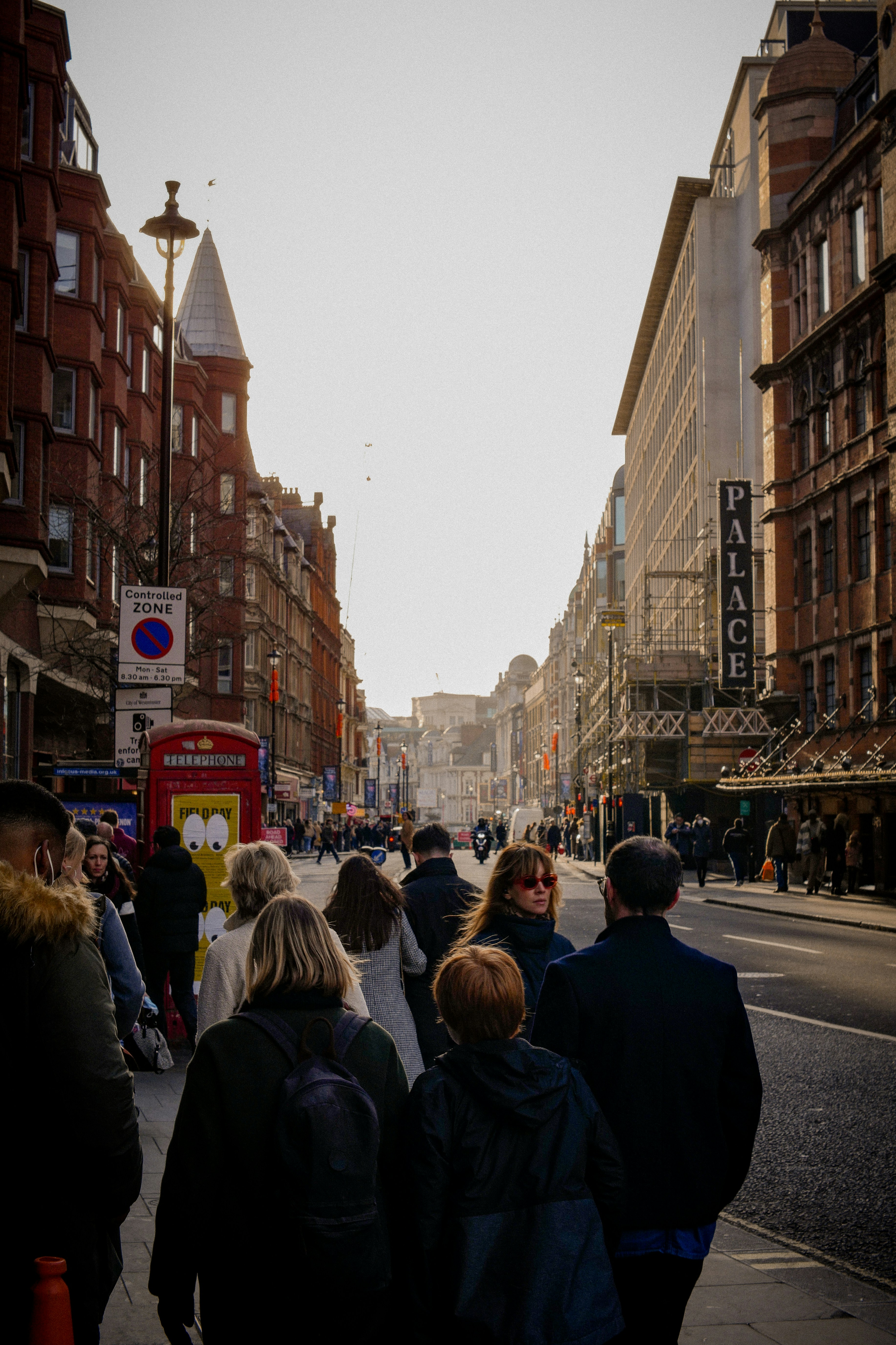 Photo by framethestreets