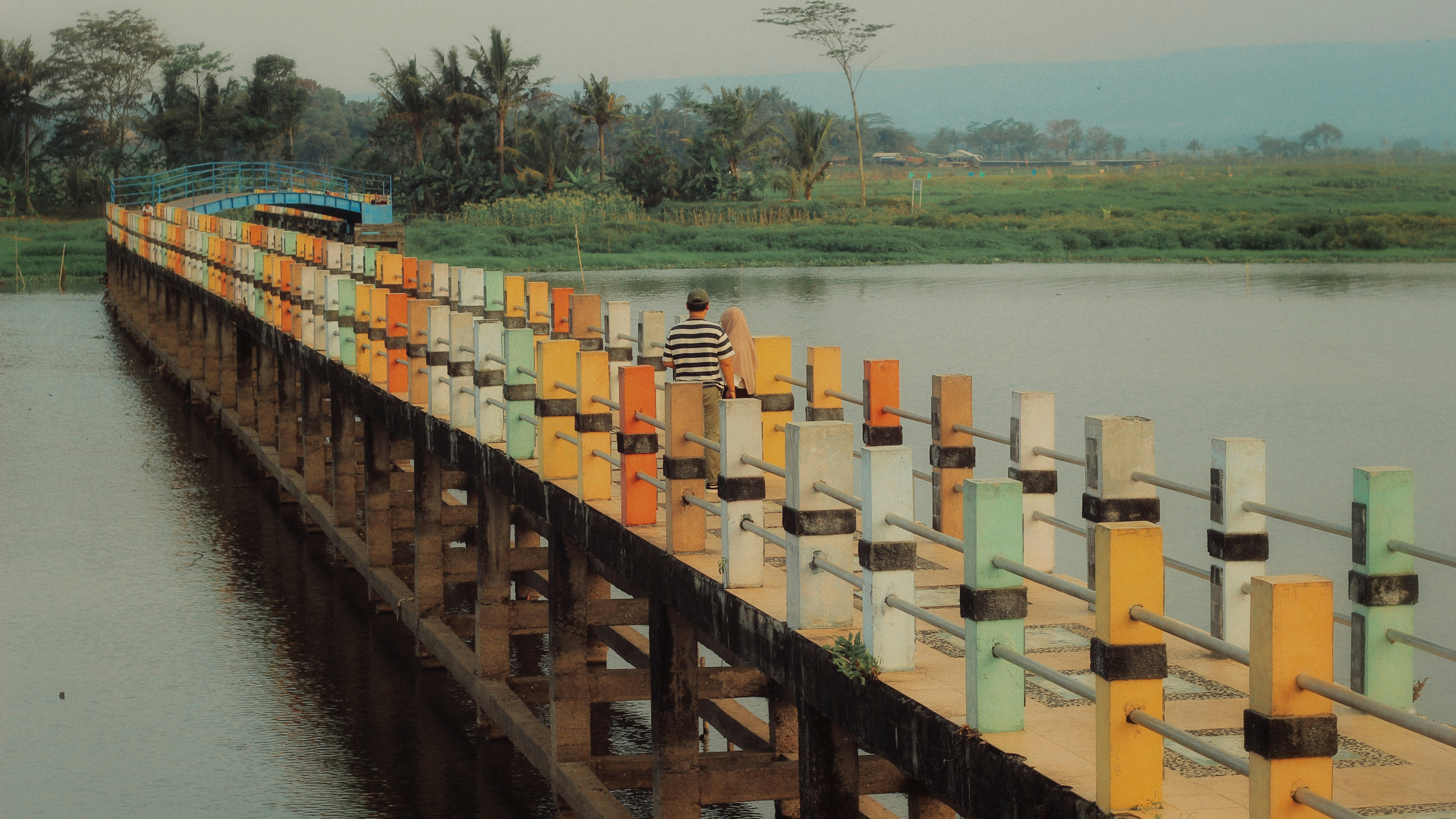LAPORAN AKHIR PADAT KARYA TUNAI: IMPLEMENTASI DAN REKOMENDASI BAGI KEBIJAKAN PROGRAM UNTUK MENDUKUNG PENGENTASAN DI INDONESIA Image