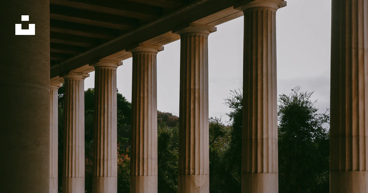 Very Long Column Example A long row of columns in a building photo – Free Yunanistan Image on ...