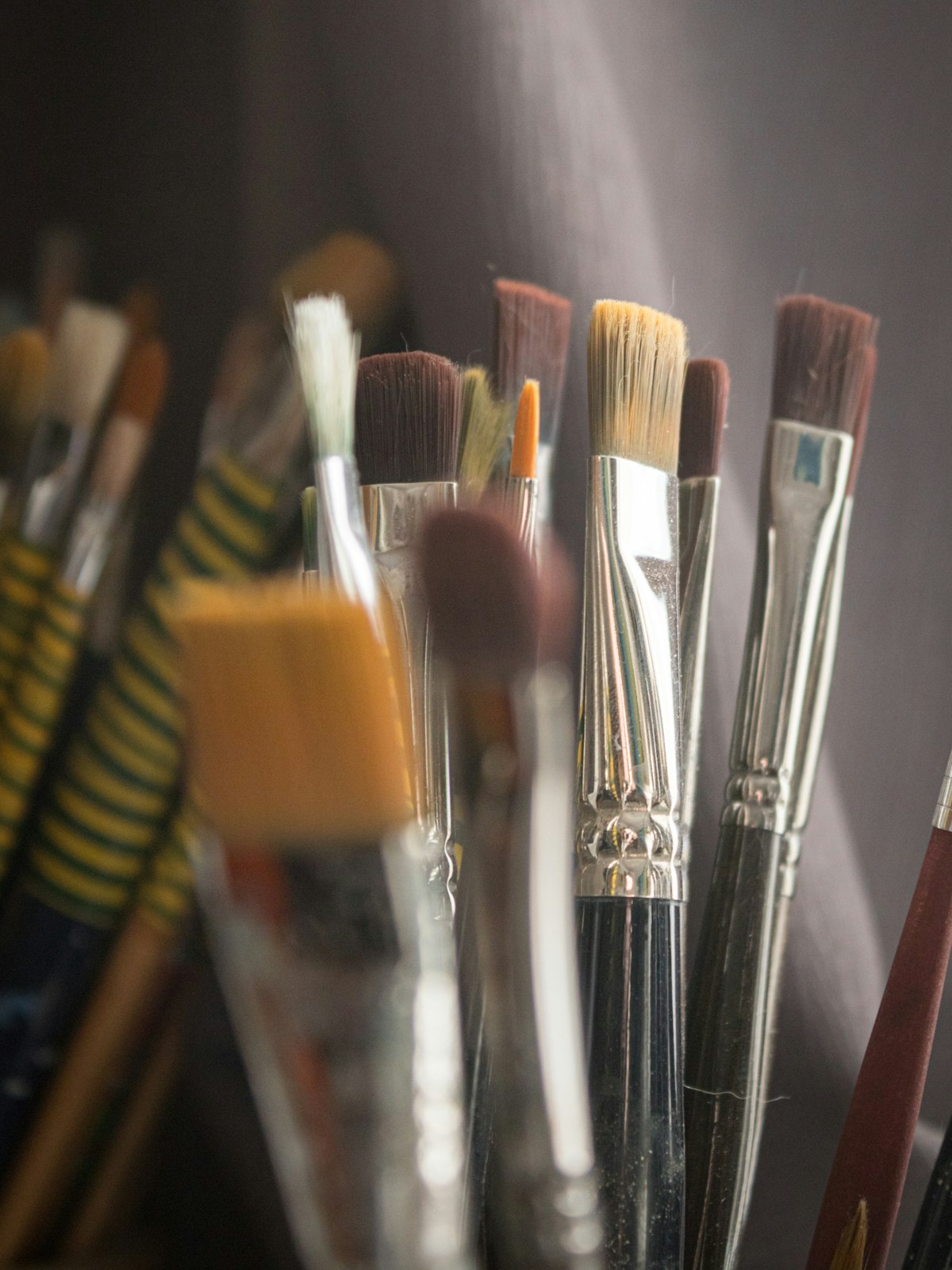 Close up of paint brush bristle tips showing the fine tapered filament