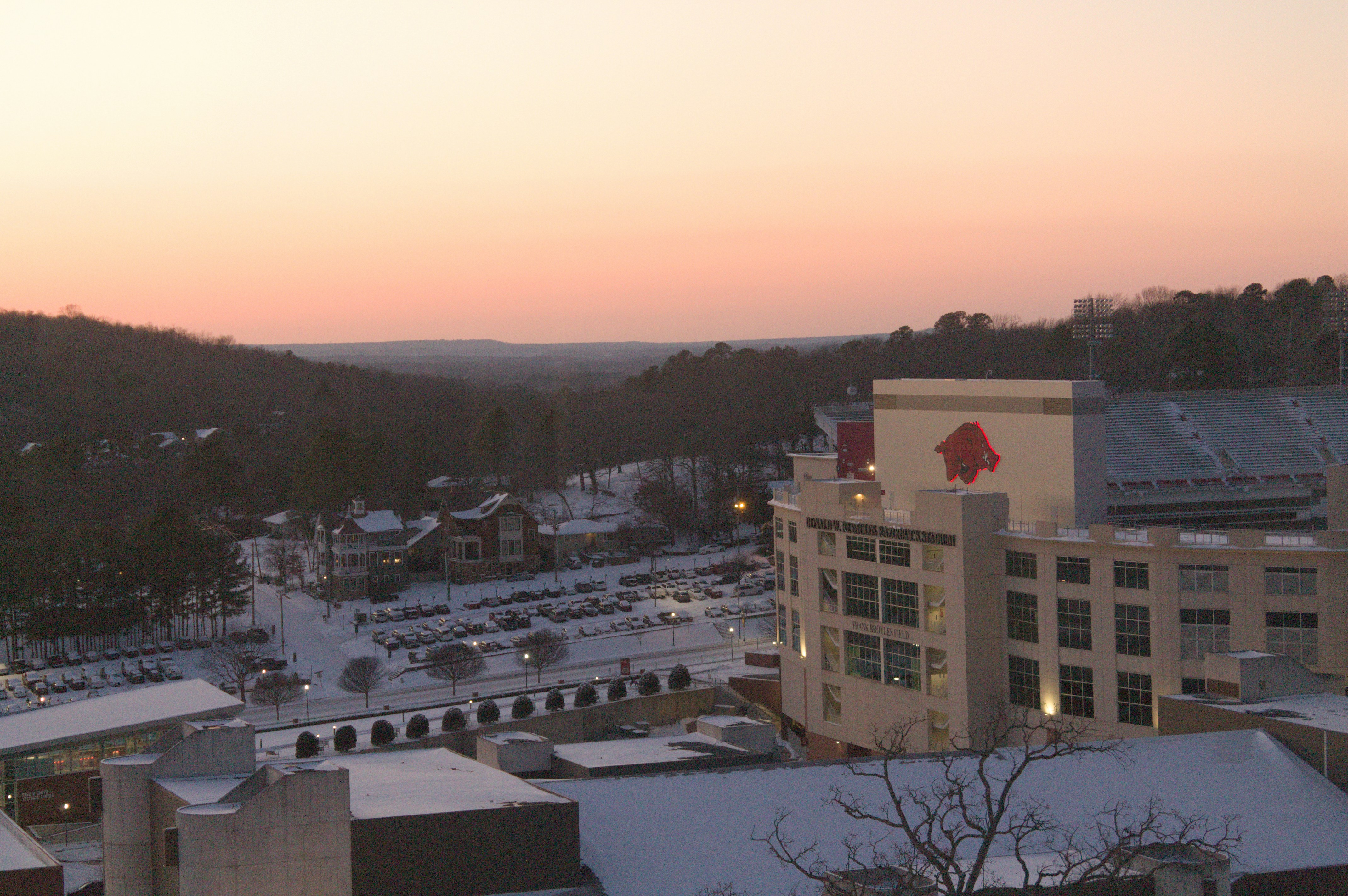 A view of a city from a high viewpoint