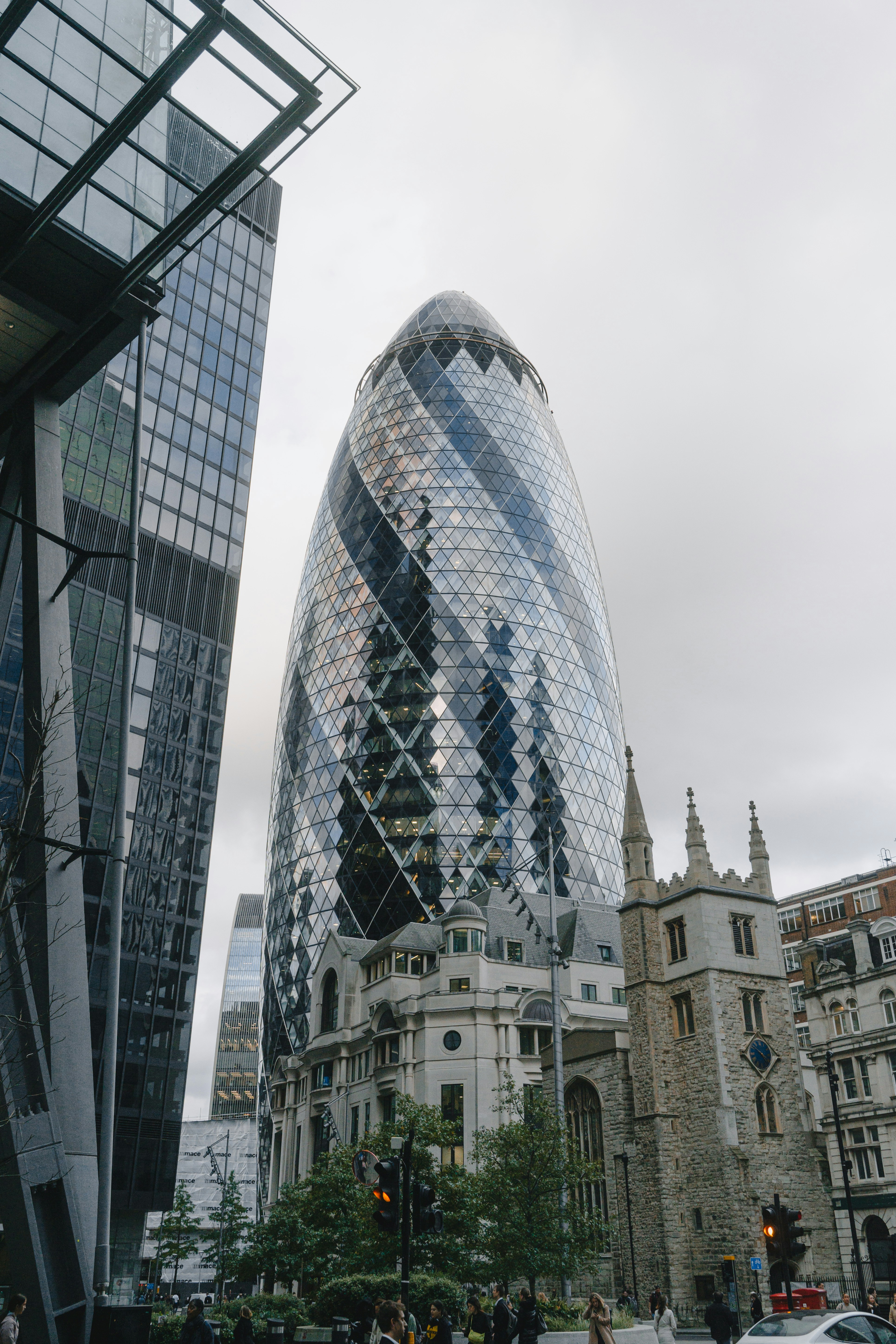 A very tall building sitting next to a tall building