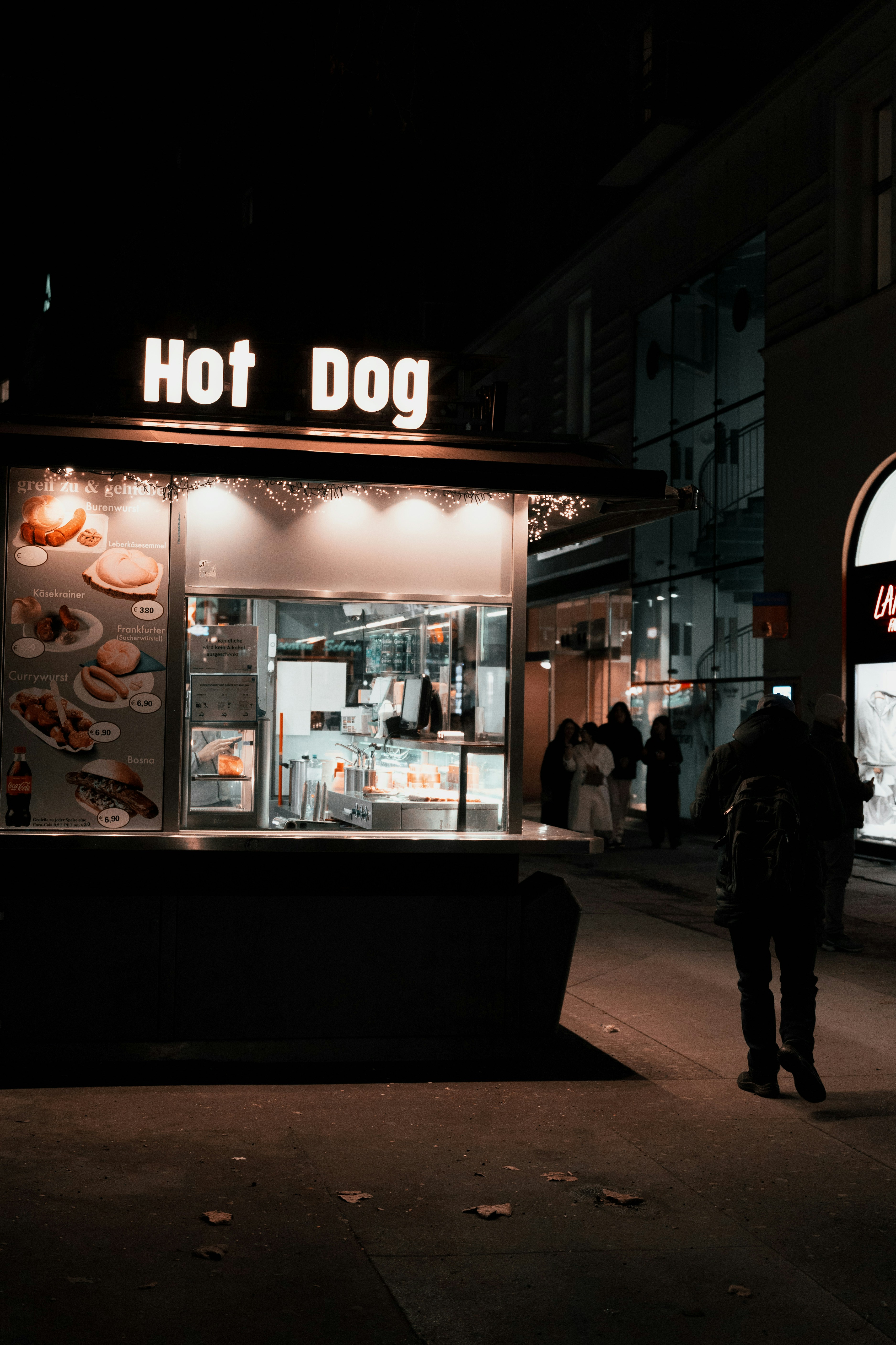 hot dog car wallpaper, wallpaper, Oscar Mayer Wienermobile: A History of the Hot Dog Car 2