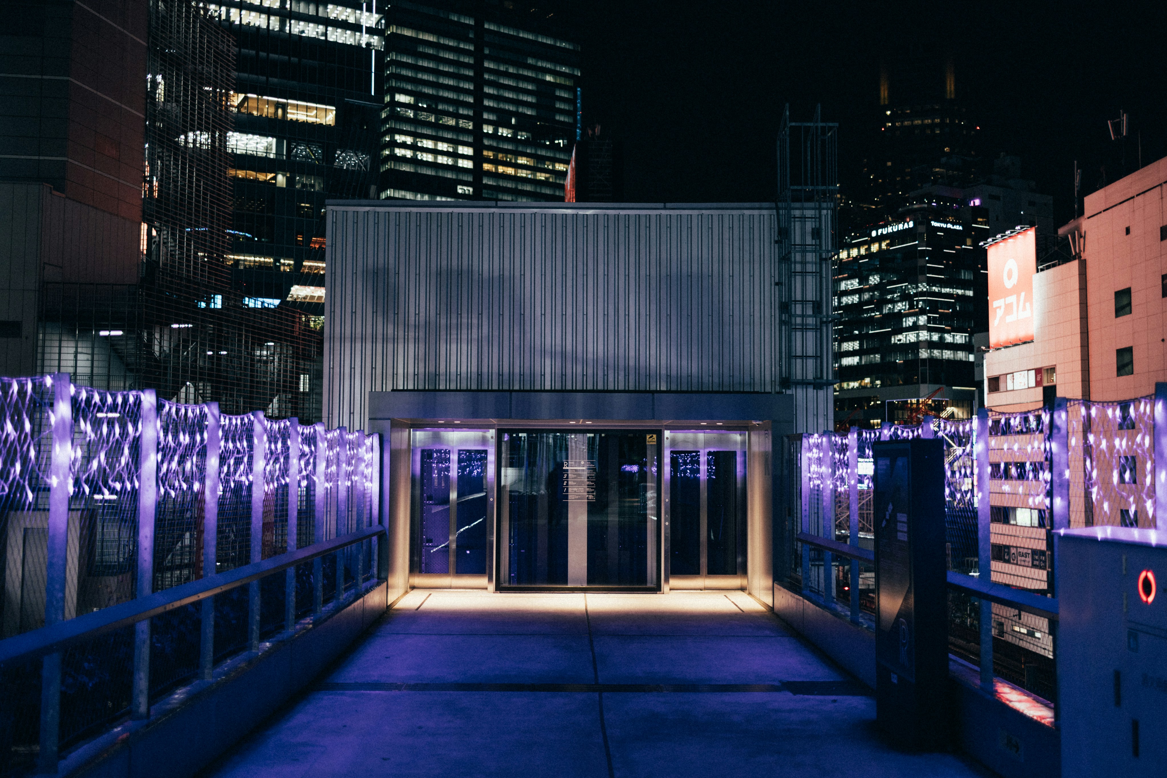 Photo by tsuyoshikozu