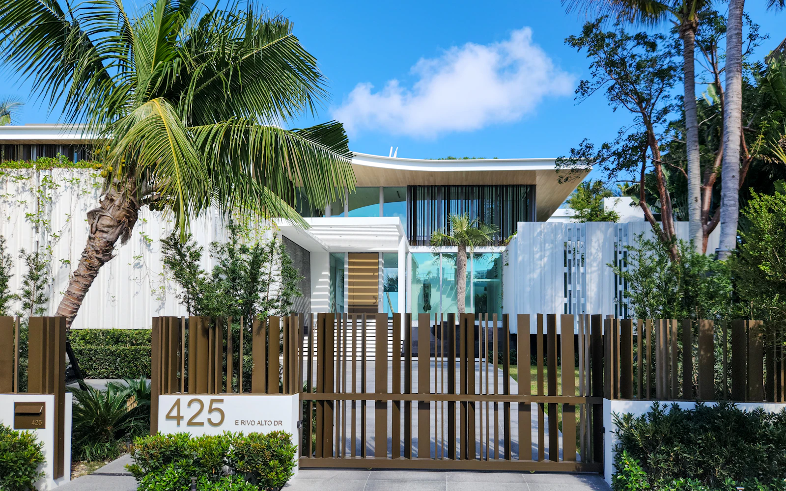 South Florida $10M Home Sales Hit a Record in 2026
