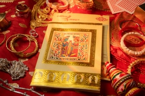 A table topped with lots of different types of jewelry