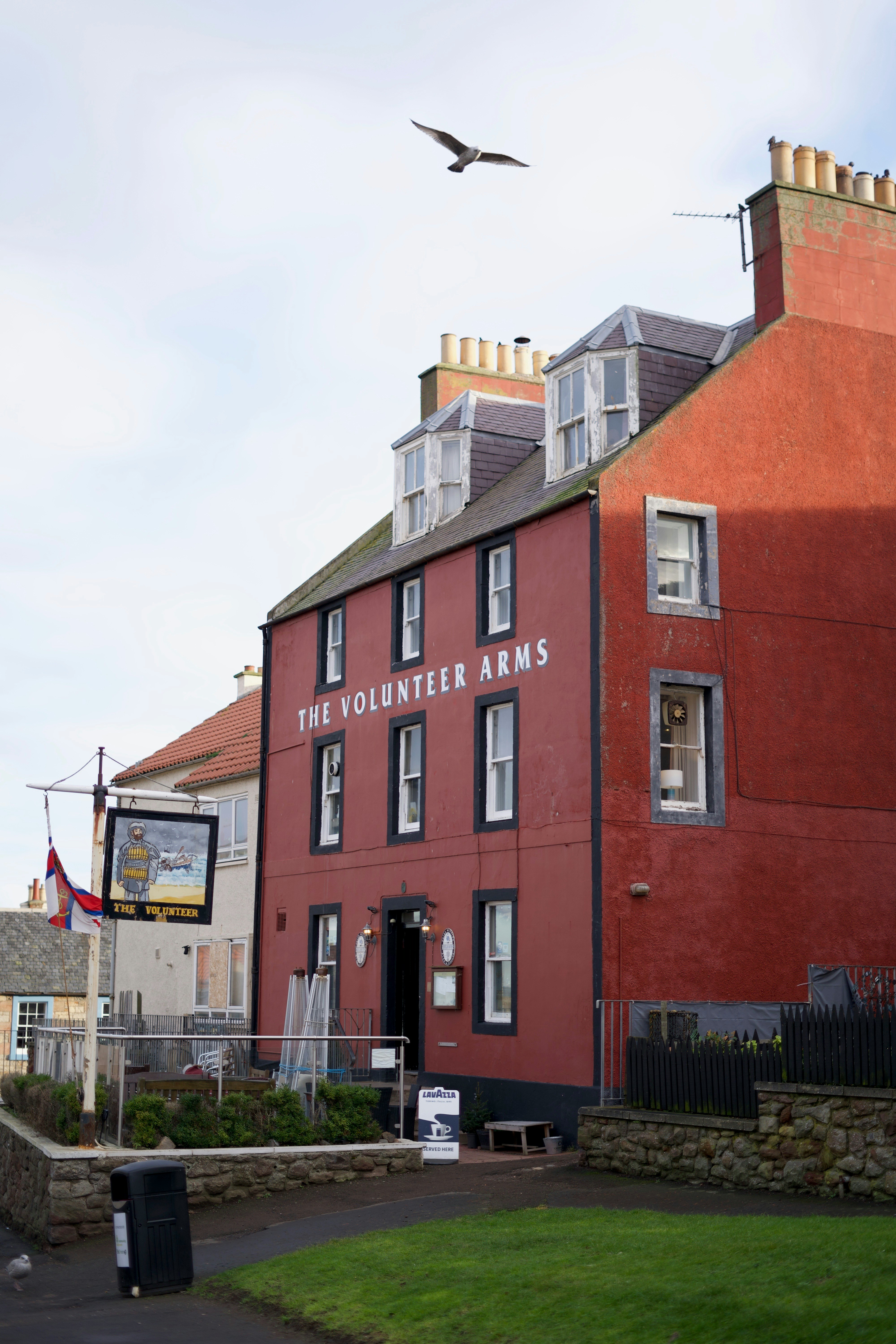 Photo by kris_verityamm