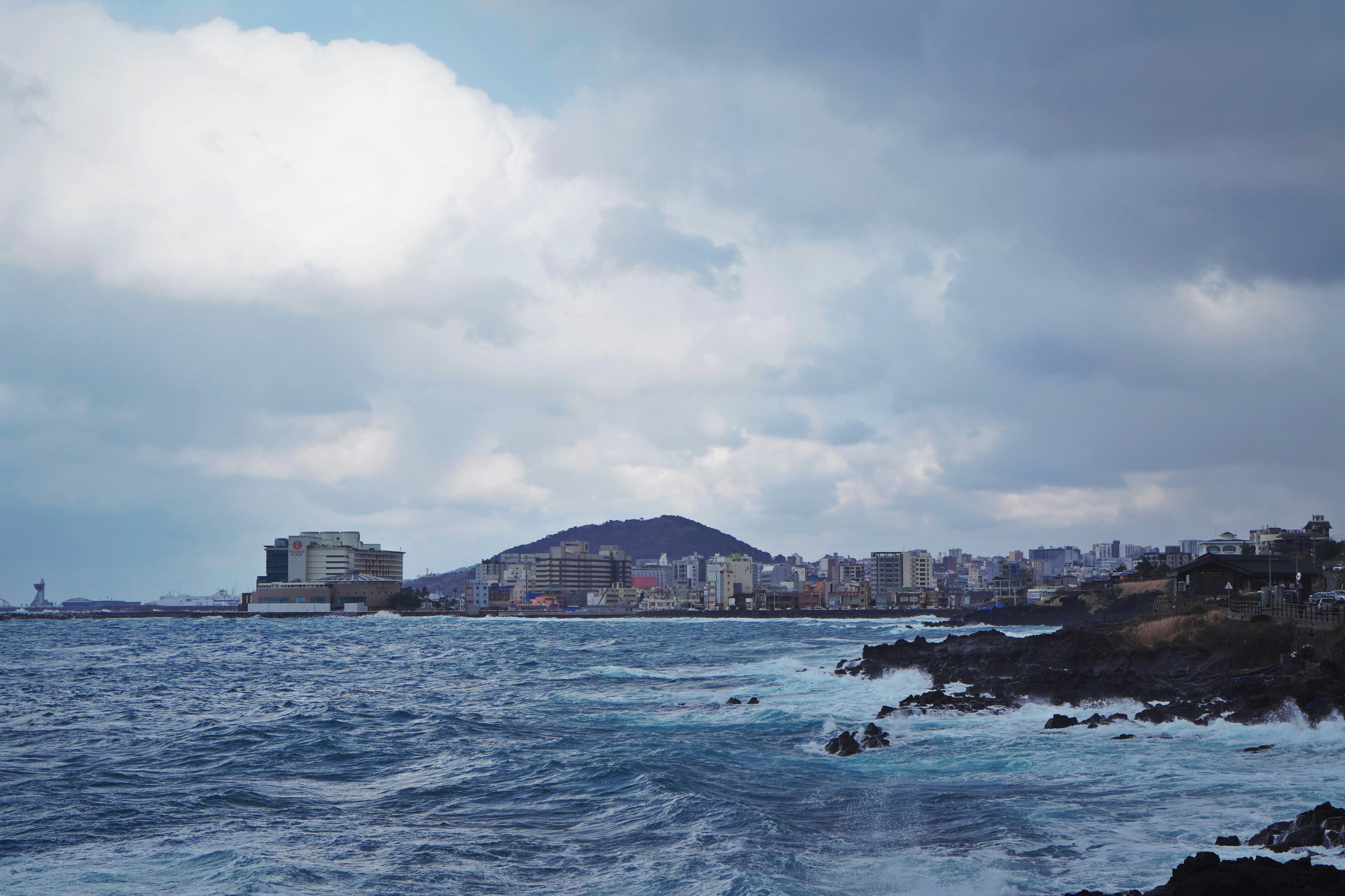 Photo by toyamakanna