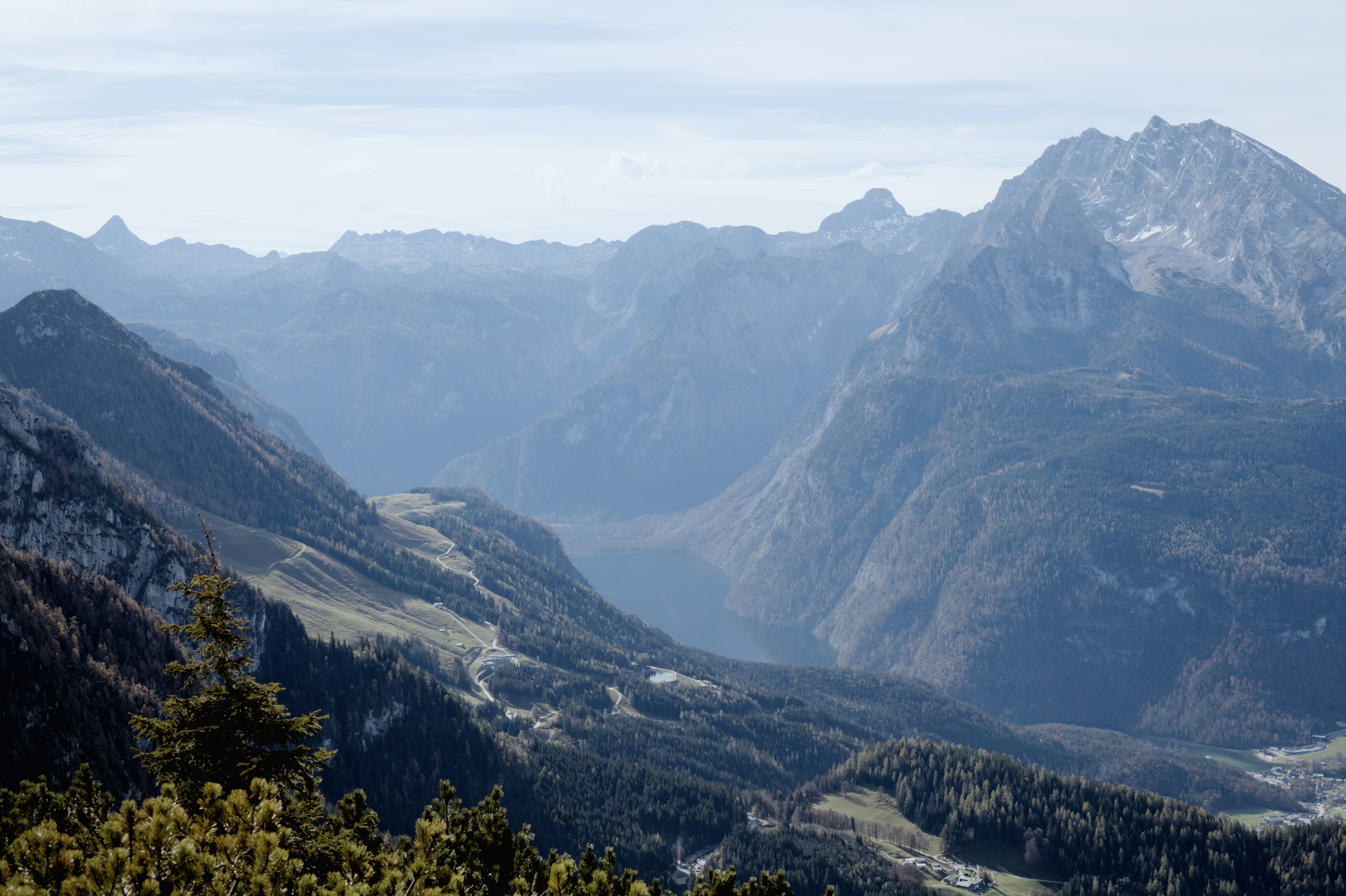 Photo by szabolcsantal