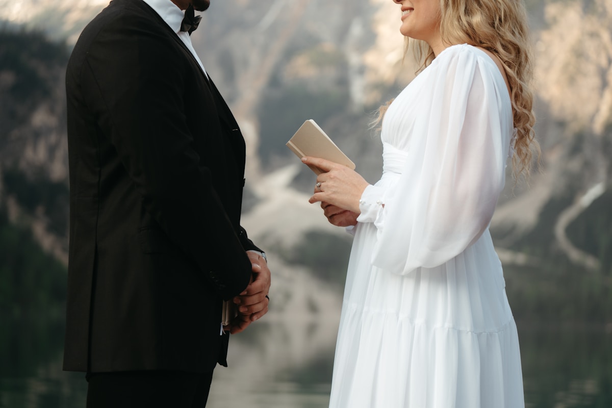 Renewal of vows image background image