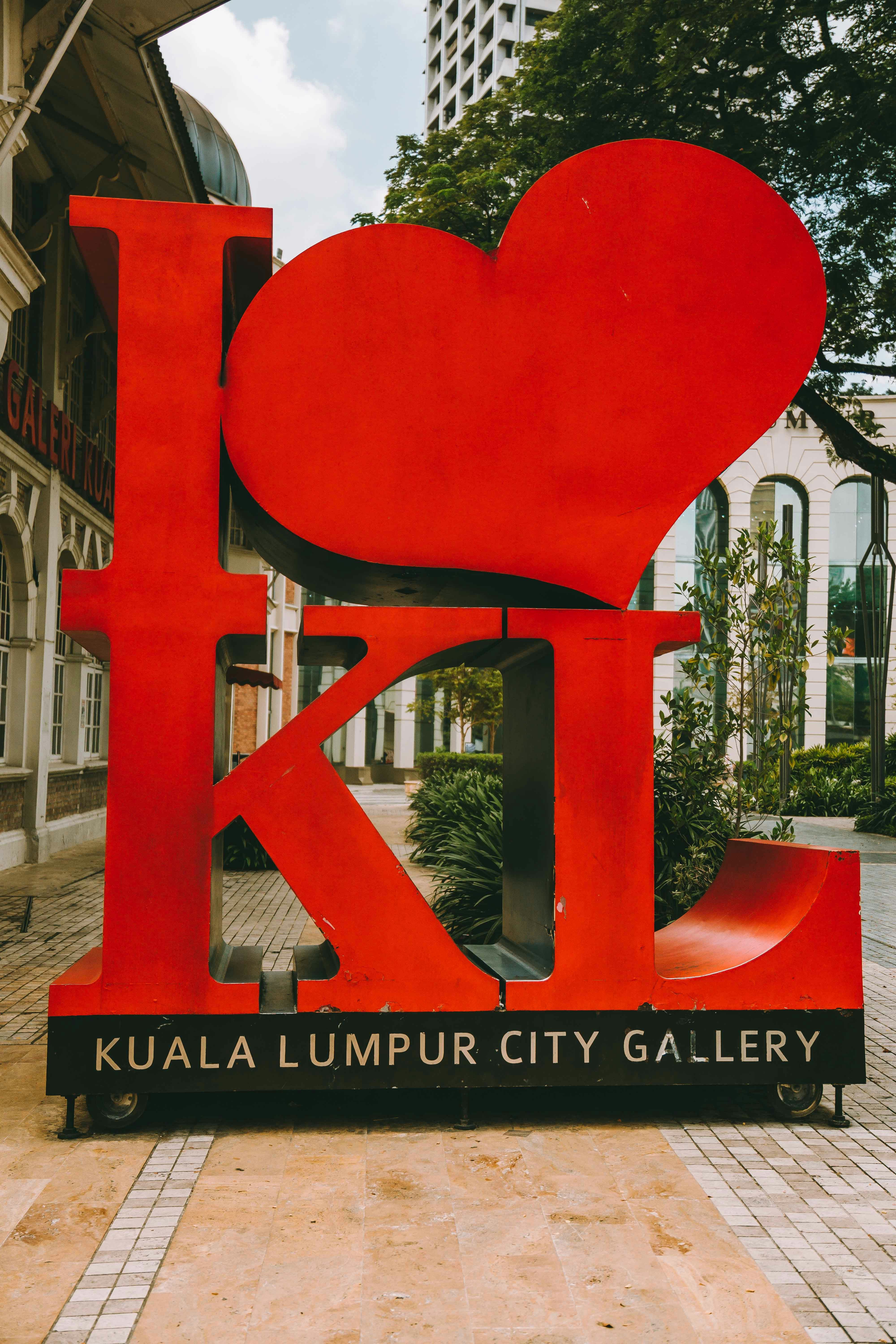 Chinatown & Central Market: Heritage Charm with Budget-Friendly Options