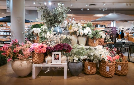 A bunch of flowers that are sitting on a table