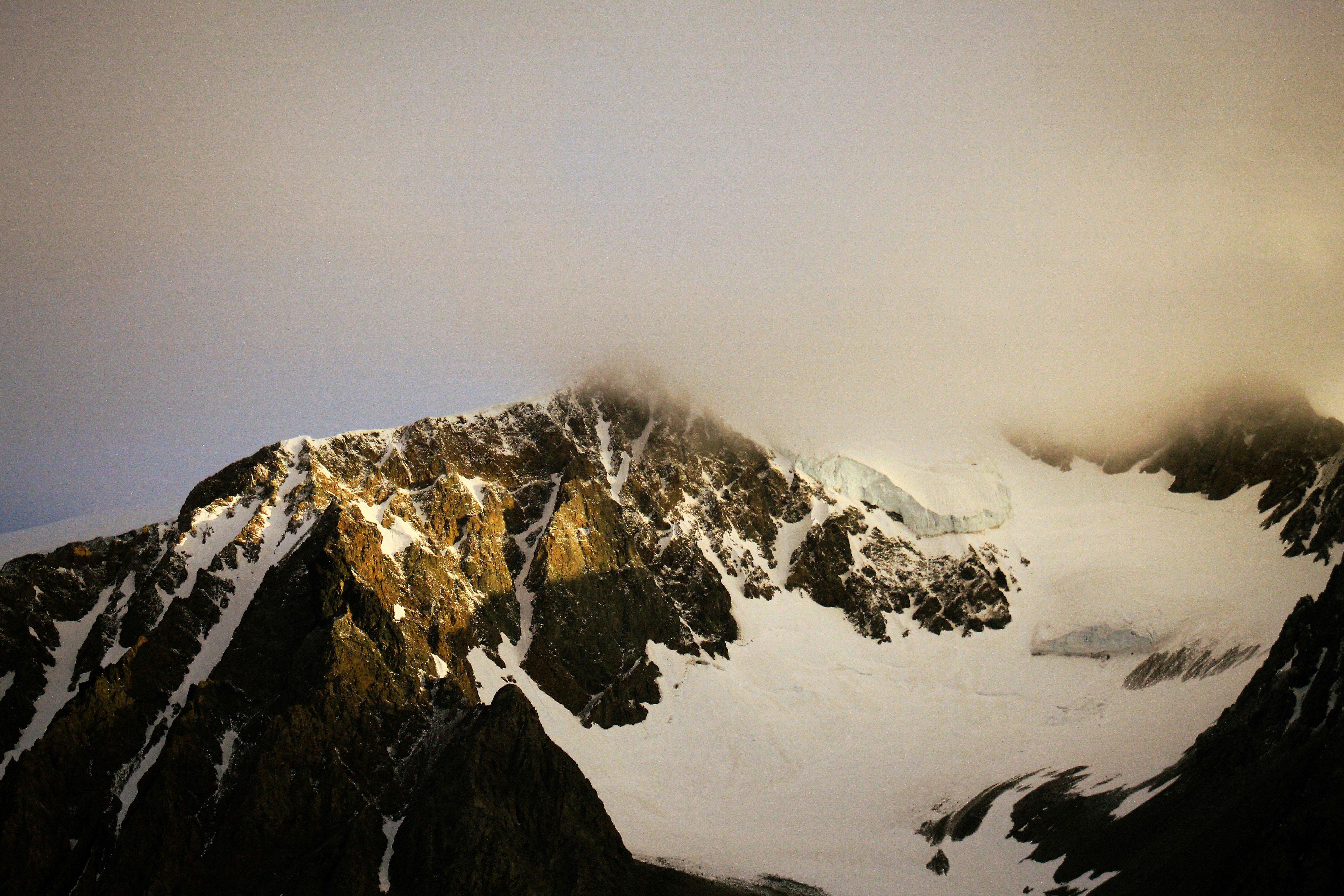 Photo by eluronmaton