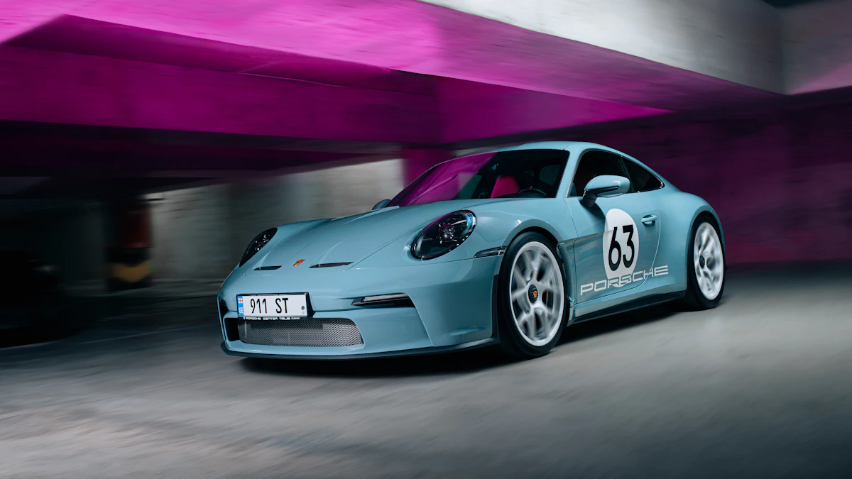 Porsche 911 azzurra