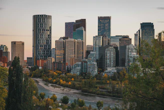 A city skyline with a river running through it