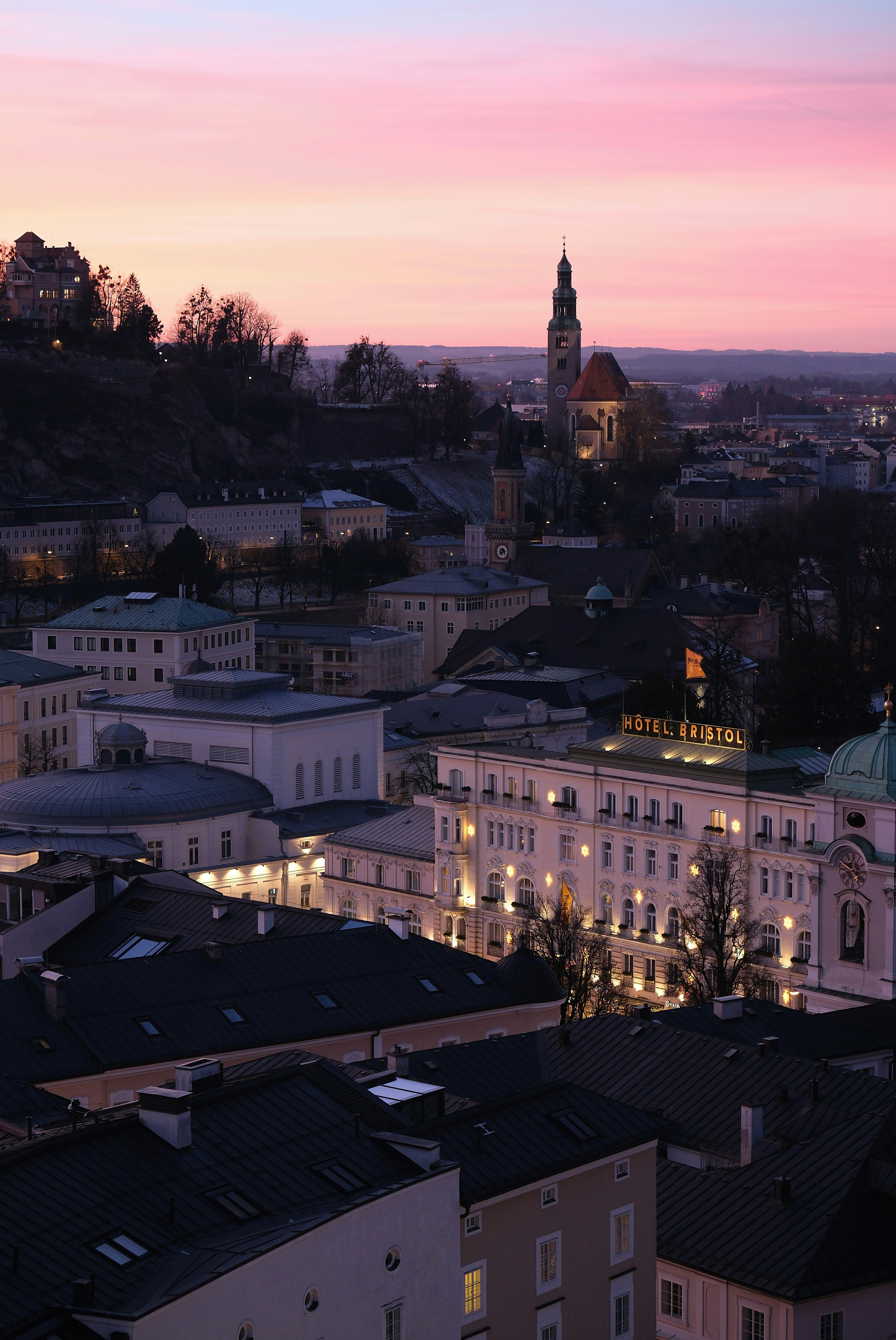 Photo by dmitriielj