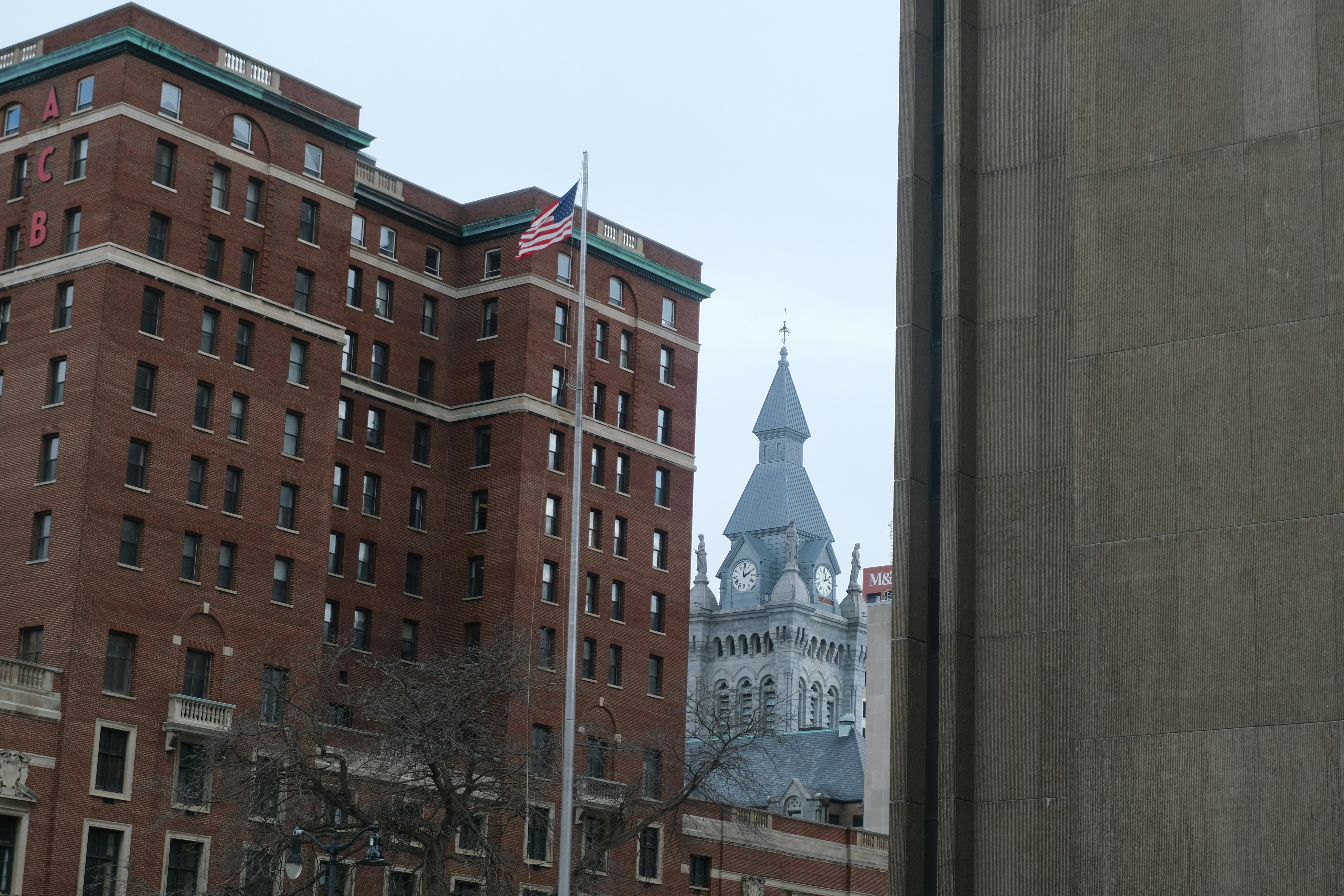 Les législateurs de New York proposent une pause de trois ans pour les nouveaux centres de données