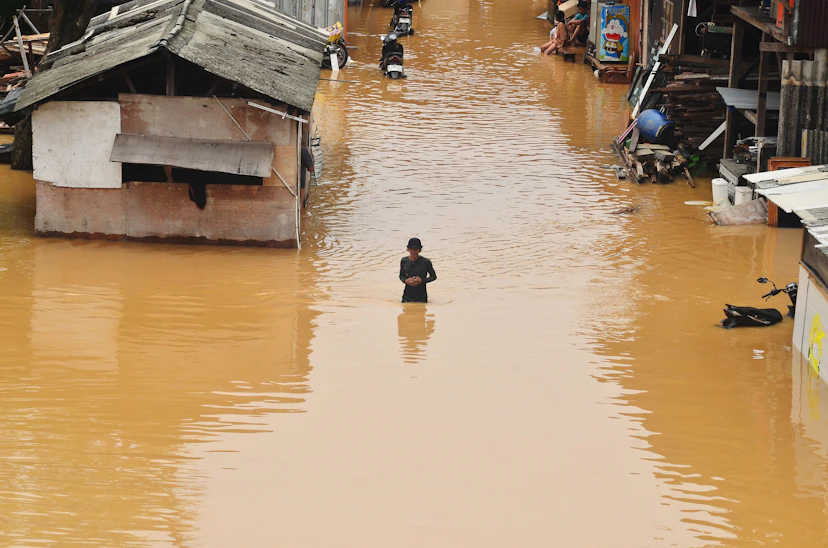 Floods in Ngororero — emergency shelter for 10 families