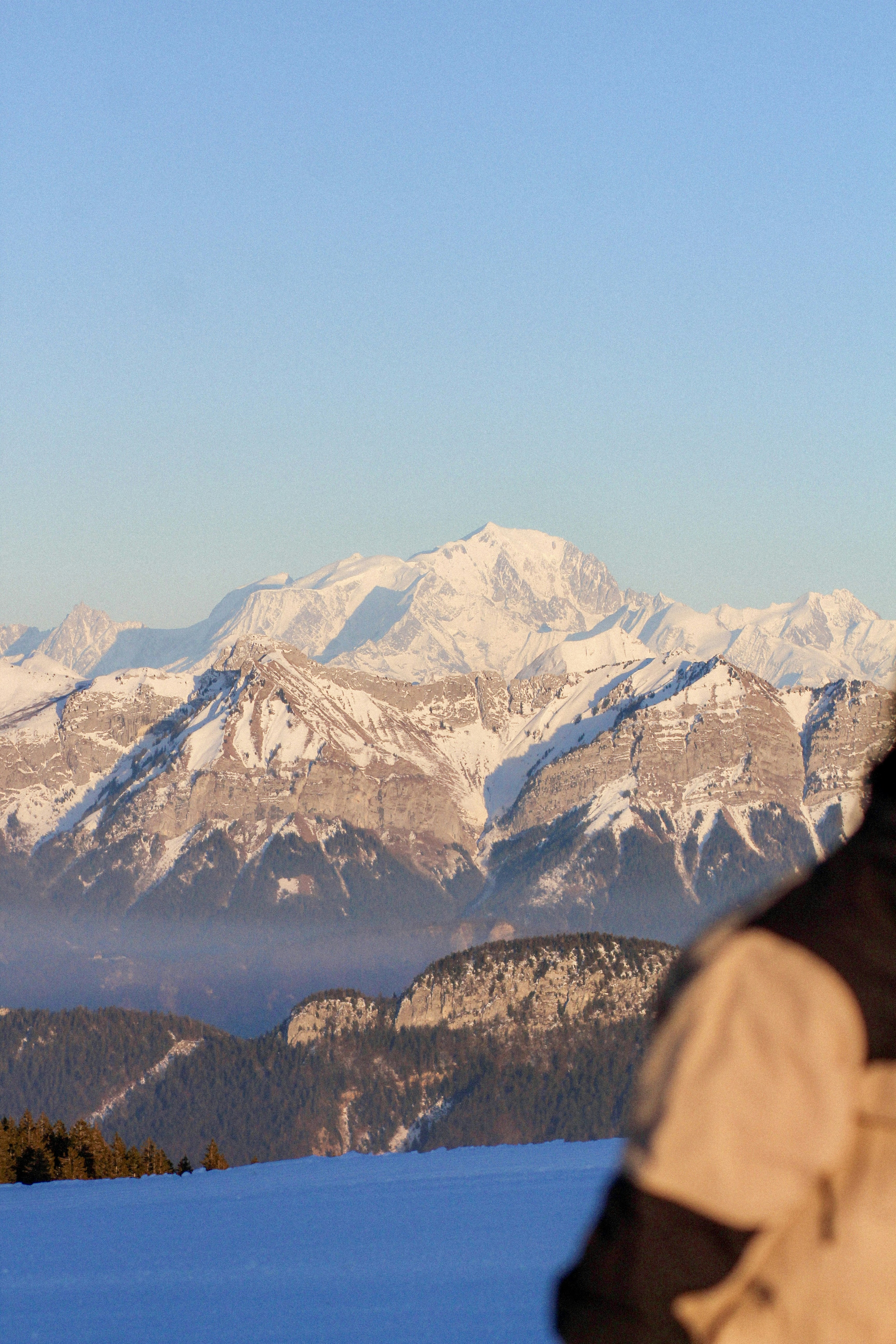 Snowy mountains stand under a clear blue sky. photo – Free Annecy Image ...