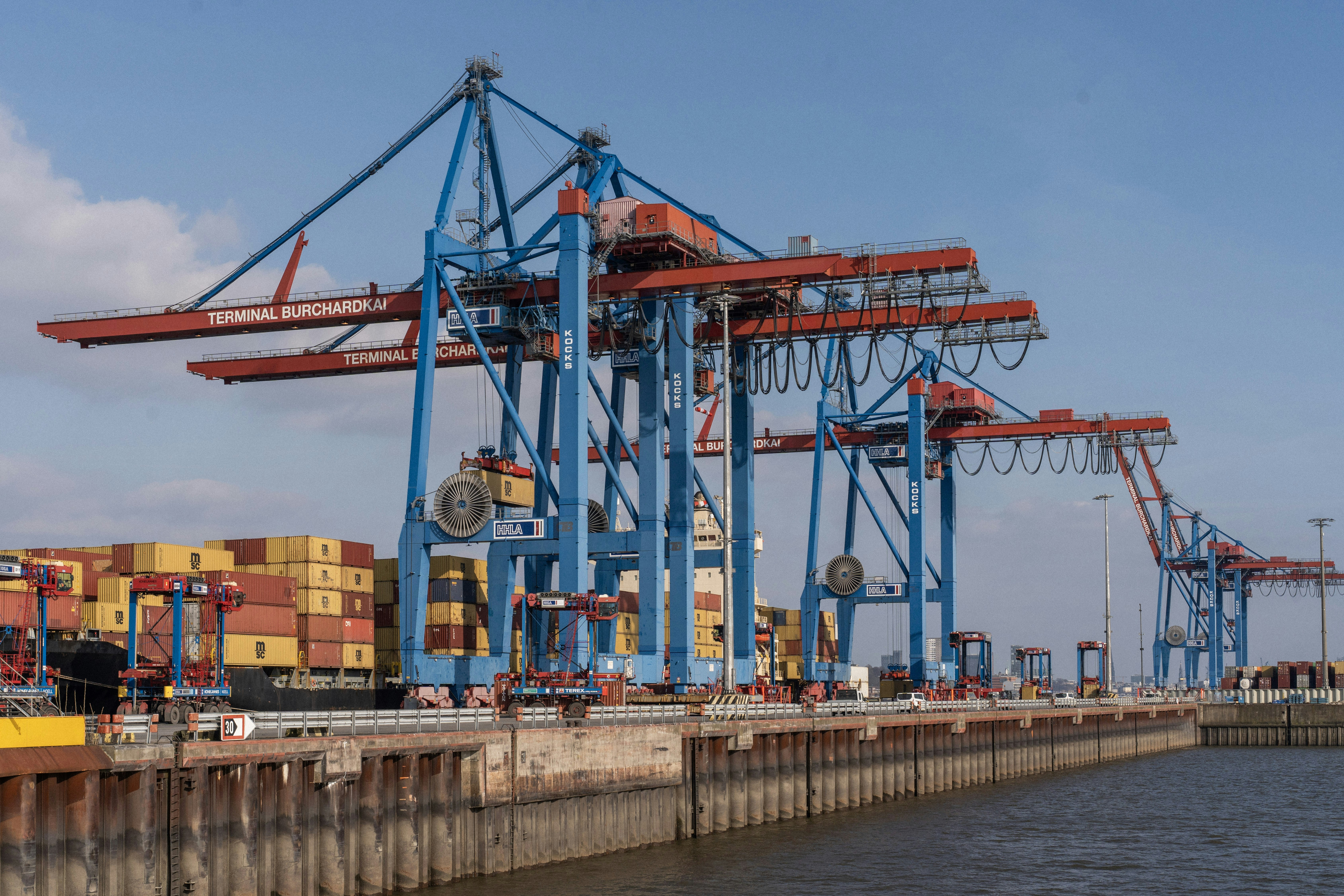 Photo by sorinbasangeac