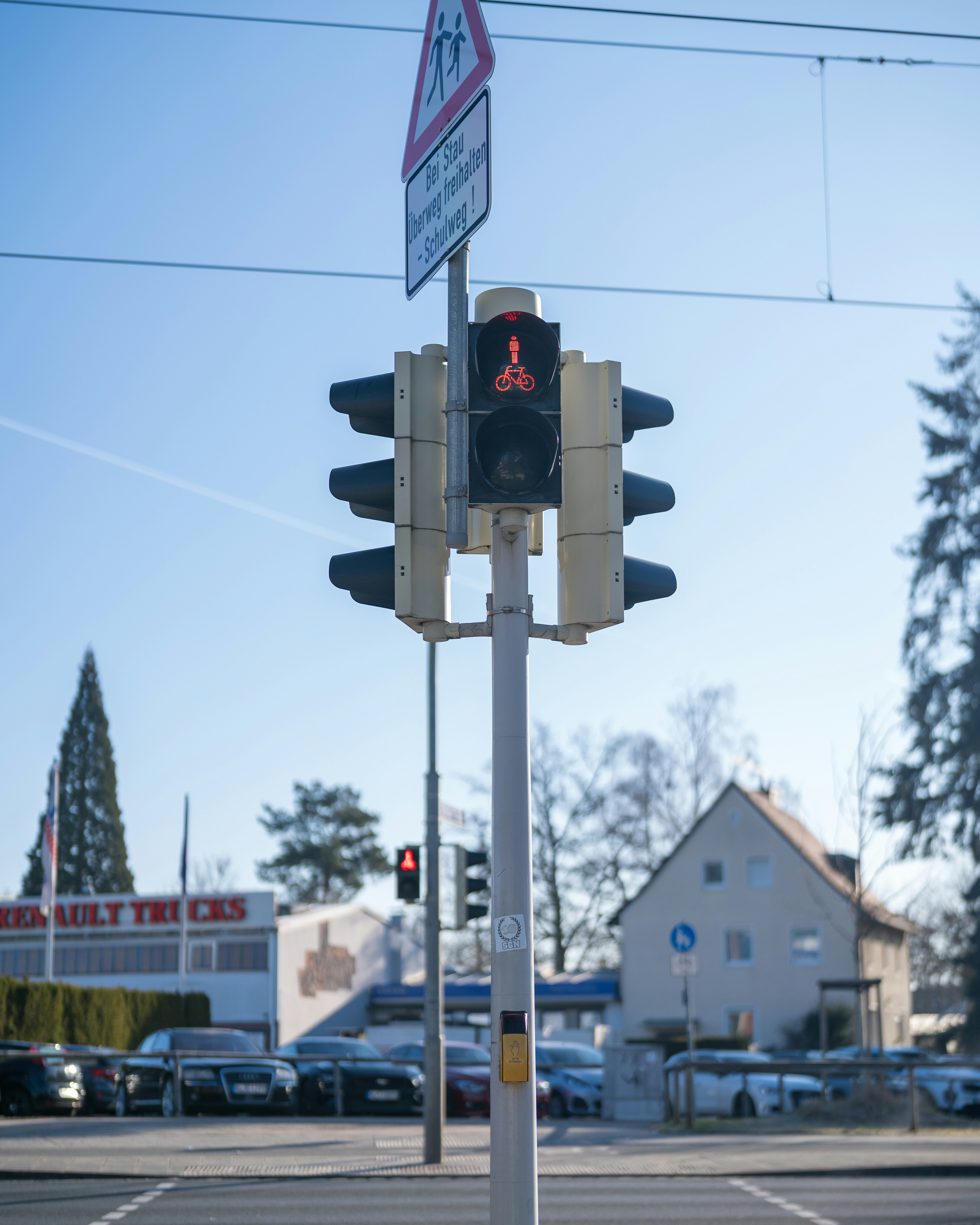 Red bicycle traffic light means "stop."