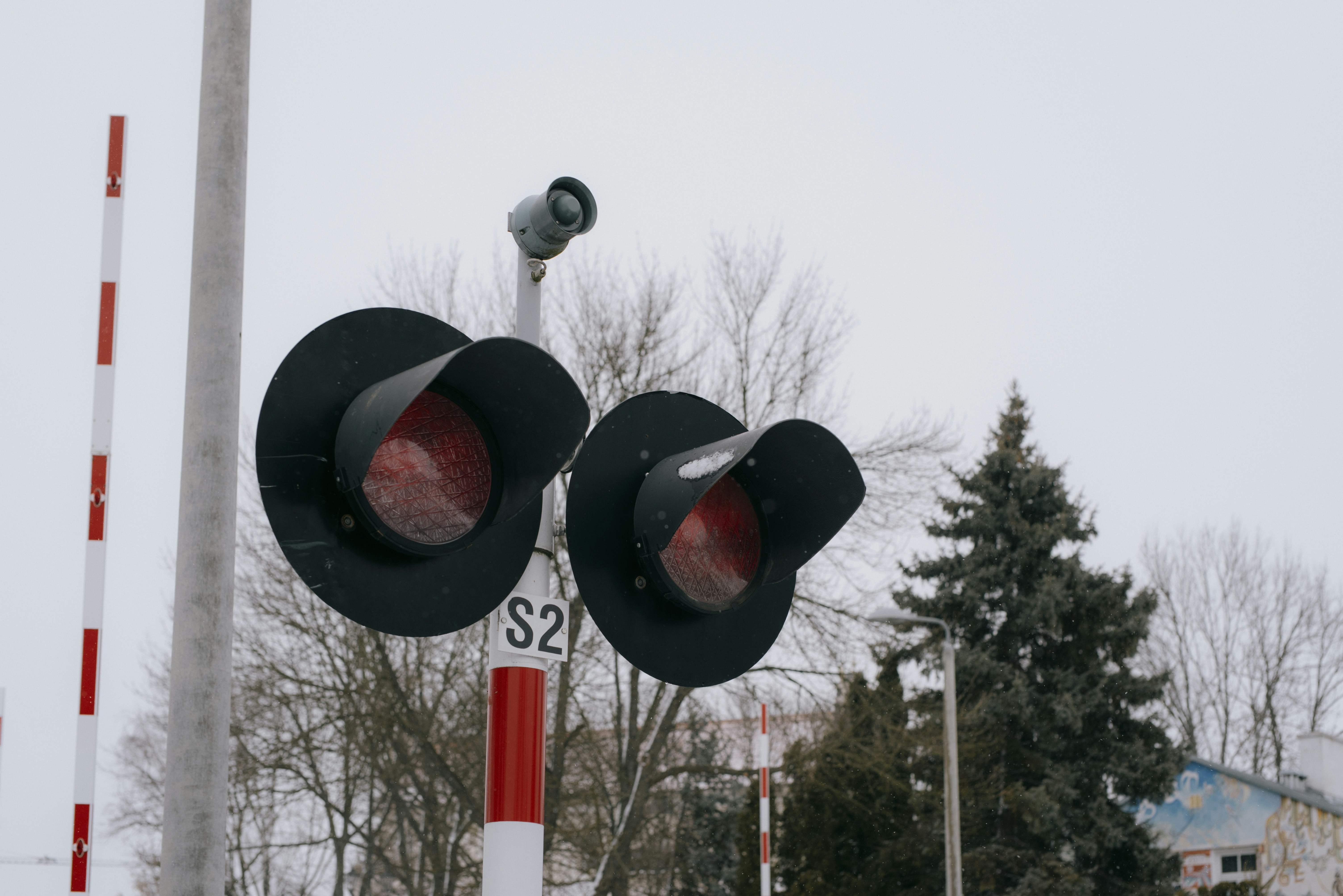 기차 건널목 사진 | Unsplash에서 무료 이미지 다운로드, image size:3000x2003