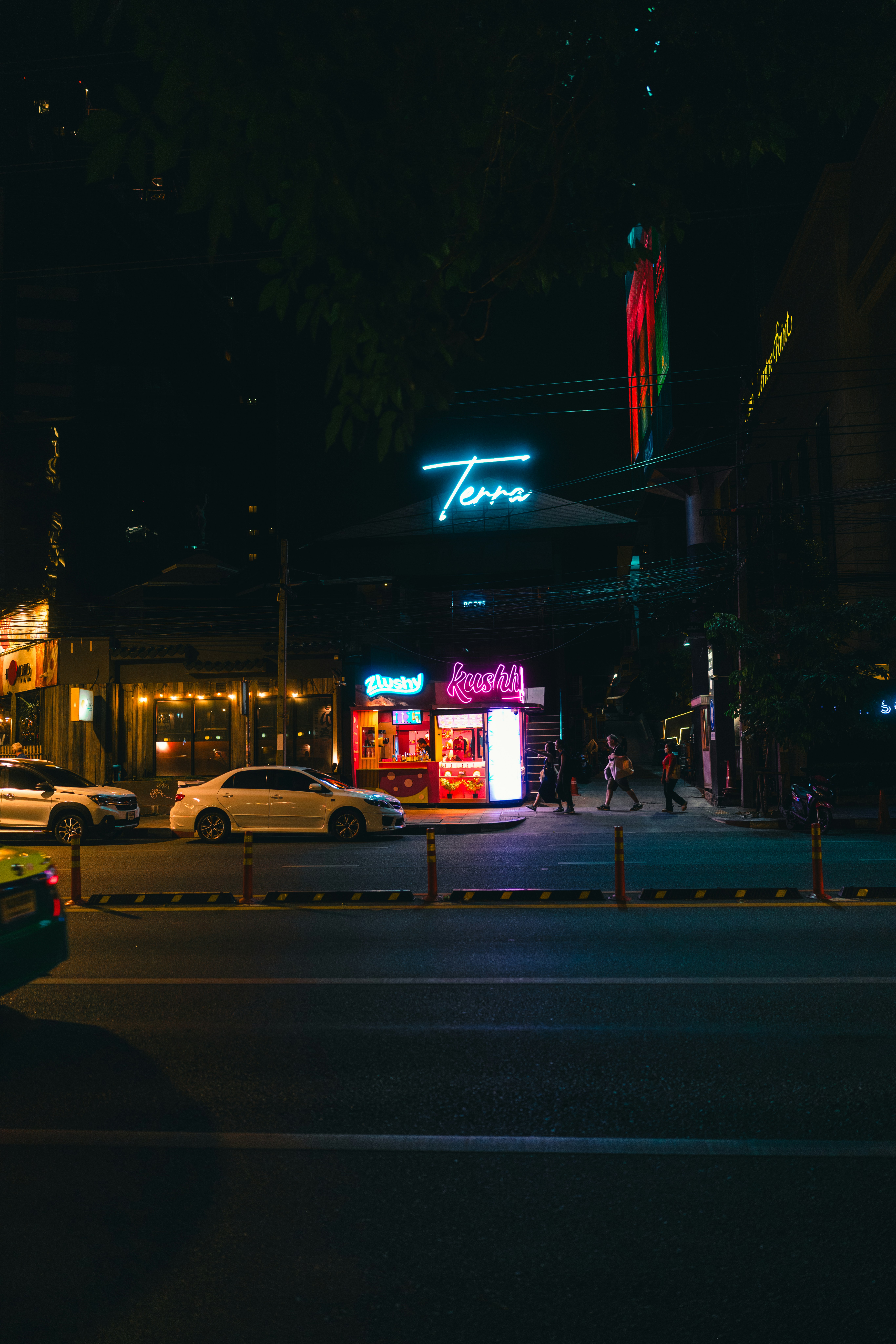 "Taitronics Bangkok"
