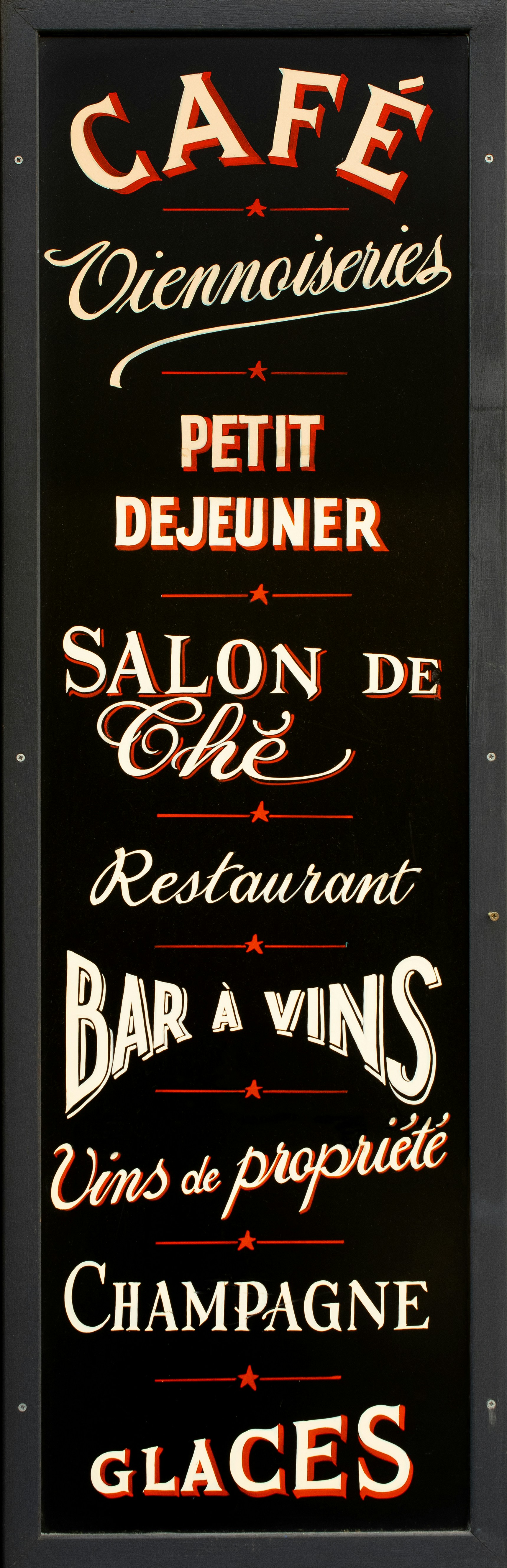 French cafe sign indicating food and drink options