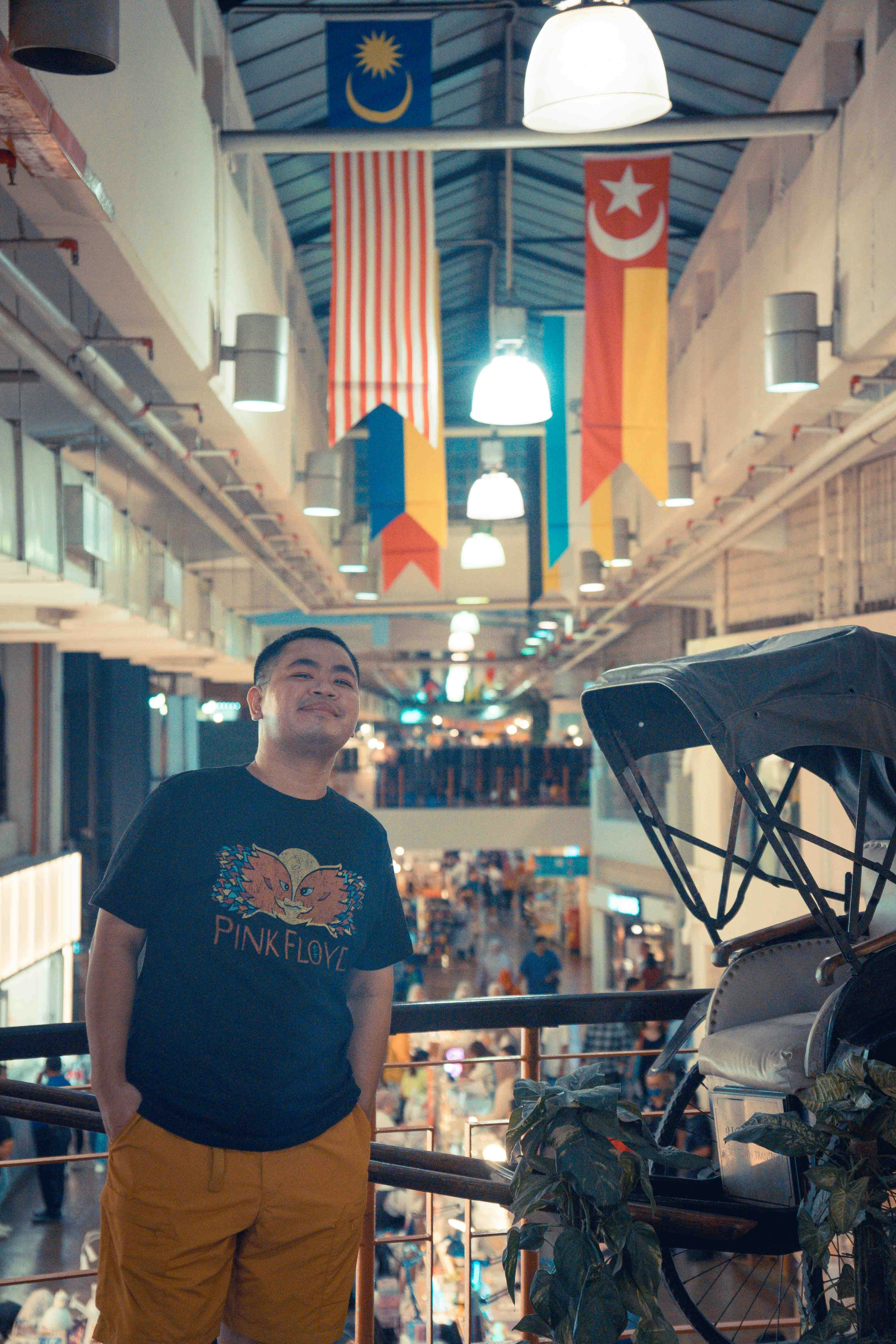 Markets, Night Bazaars & Pasar Malam: Where Locals Actually Shop