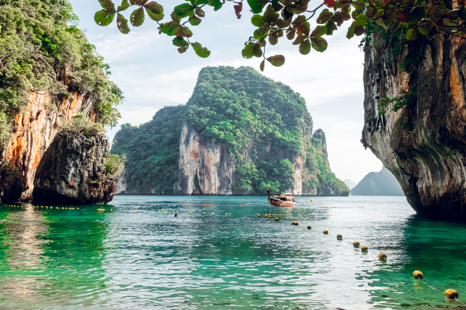 Hong Islands Day Trip from Krabi by Speedboat with Lunch