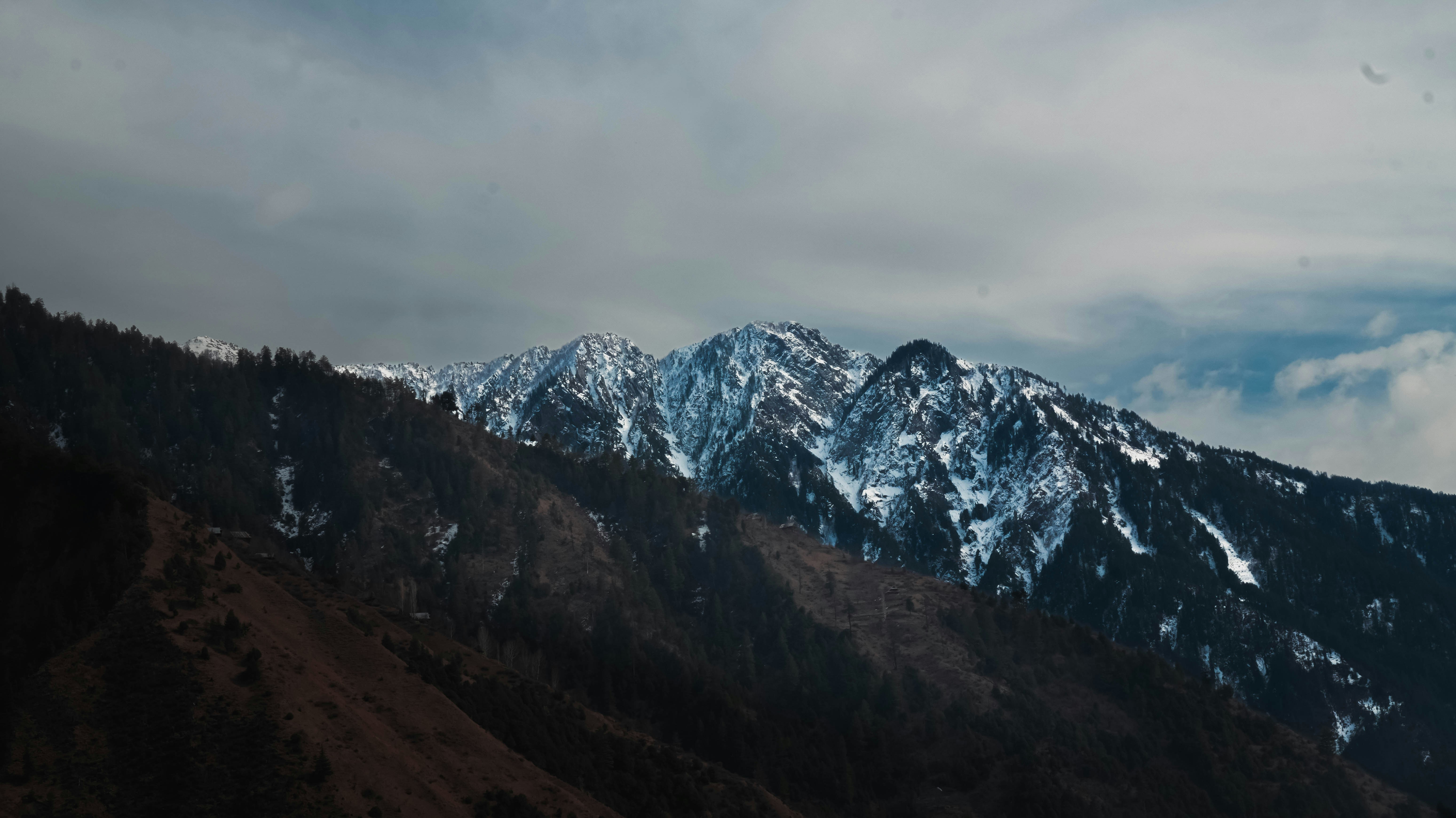 Photo by sarangbhojwani