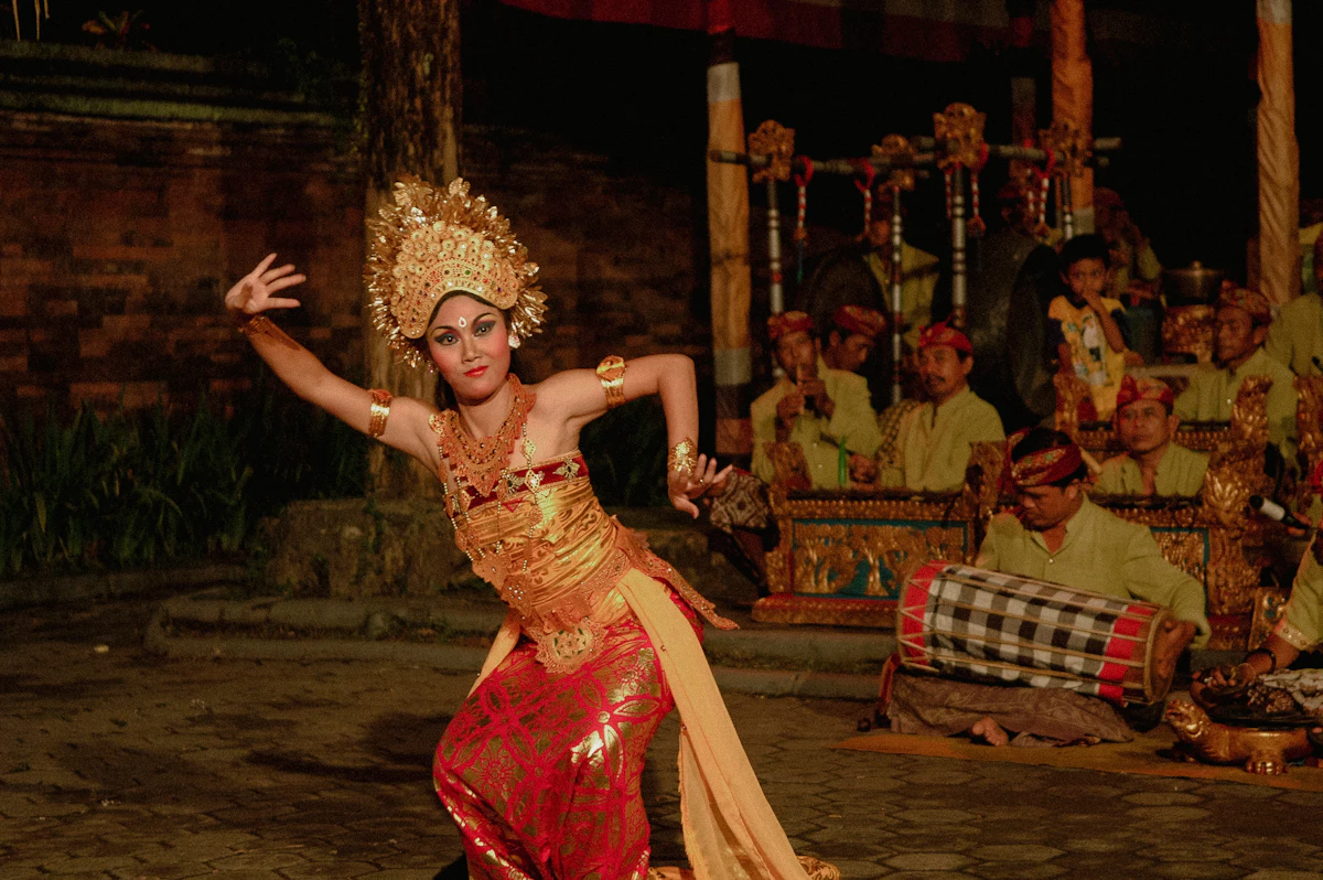 Ubud Royal Palace Legong & Barong Dance Masterclass