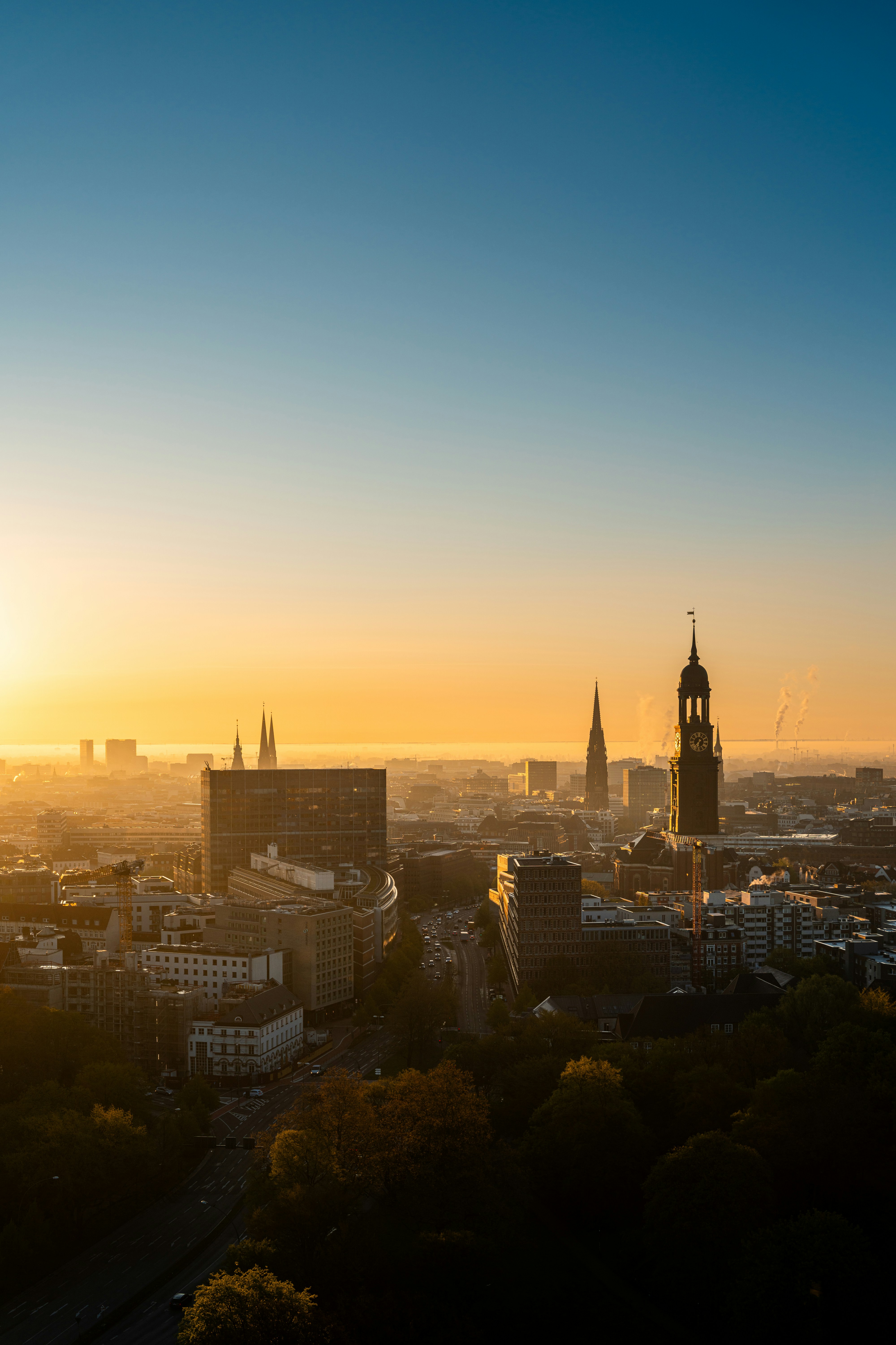 Photo by moritzluedtke