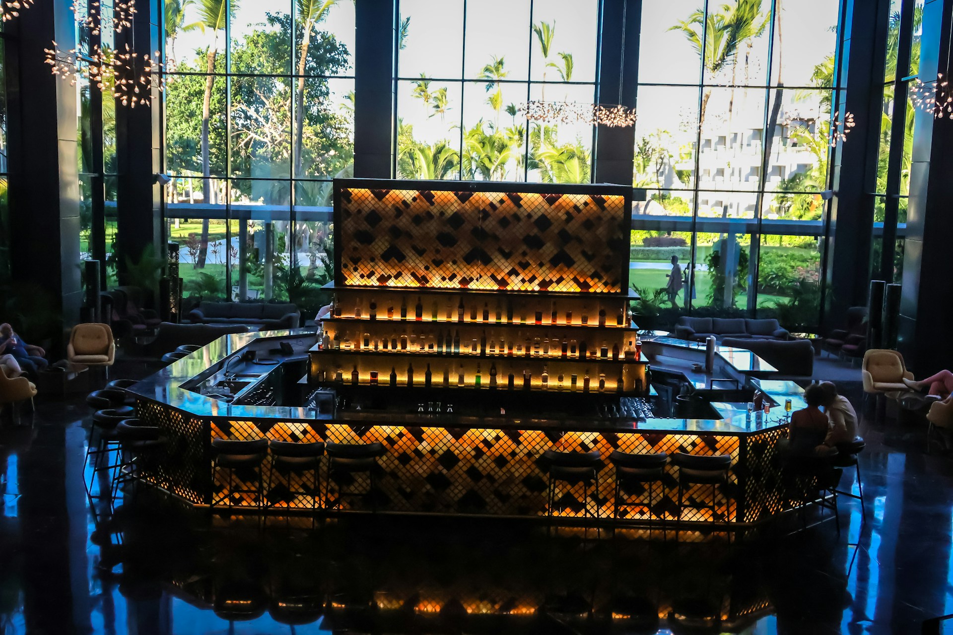 Lobby bar with a warm and inviting atmosphere.