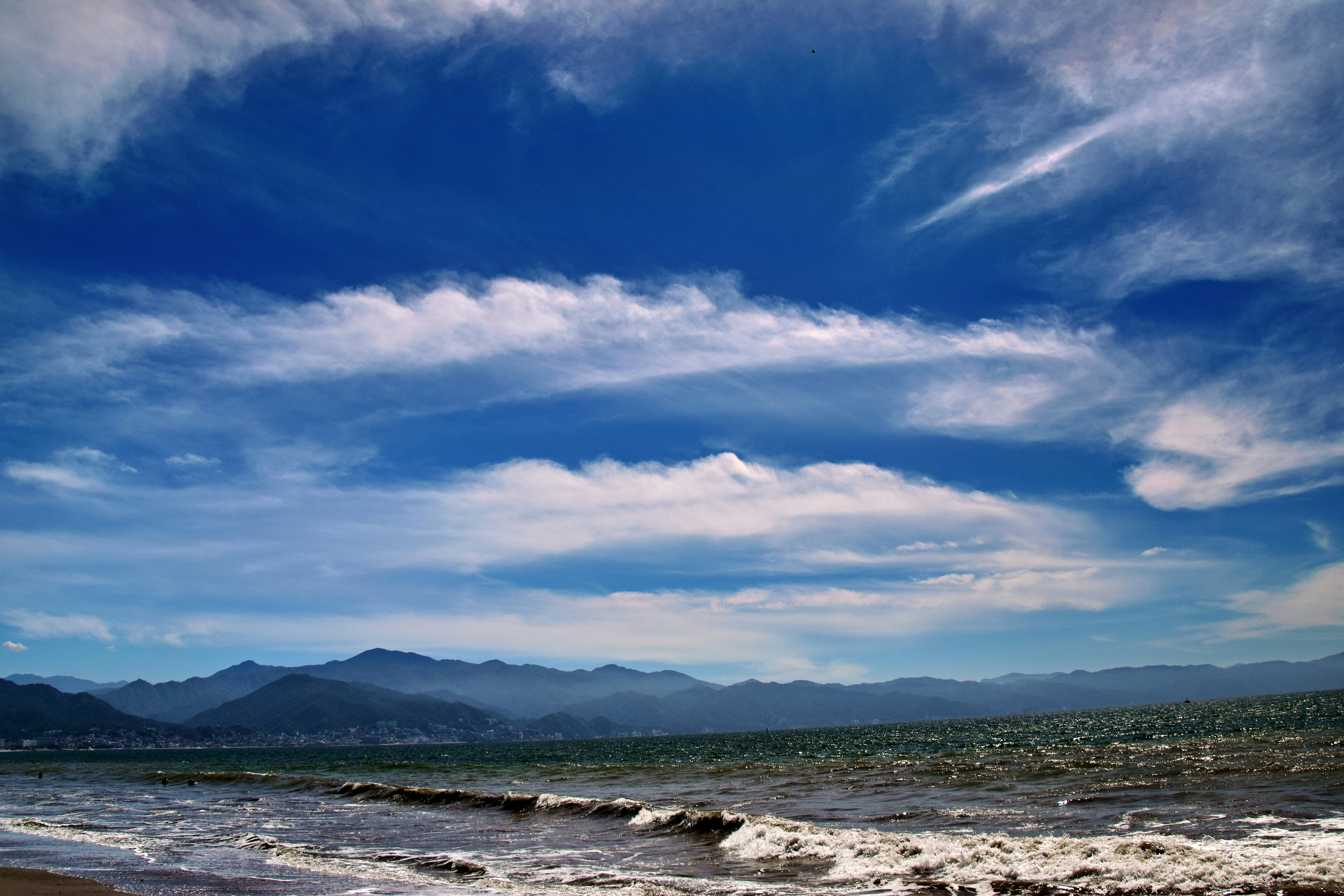 鮮やかな風景 The Long Winding Road” 🚗🍁🍂 From central Nikkō city, the