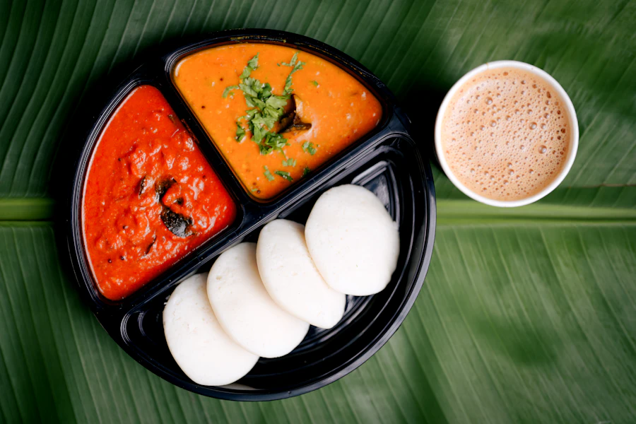 Idli with sambar and chutney
