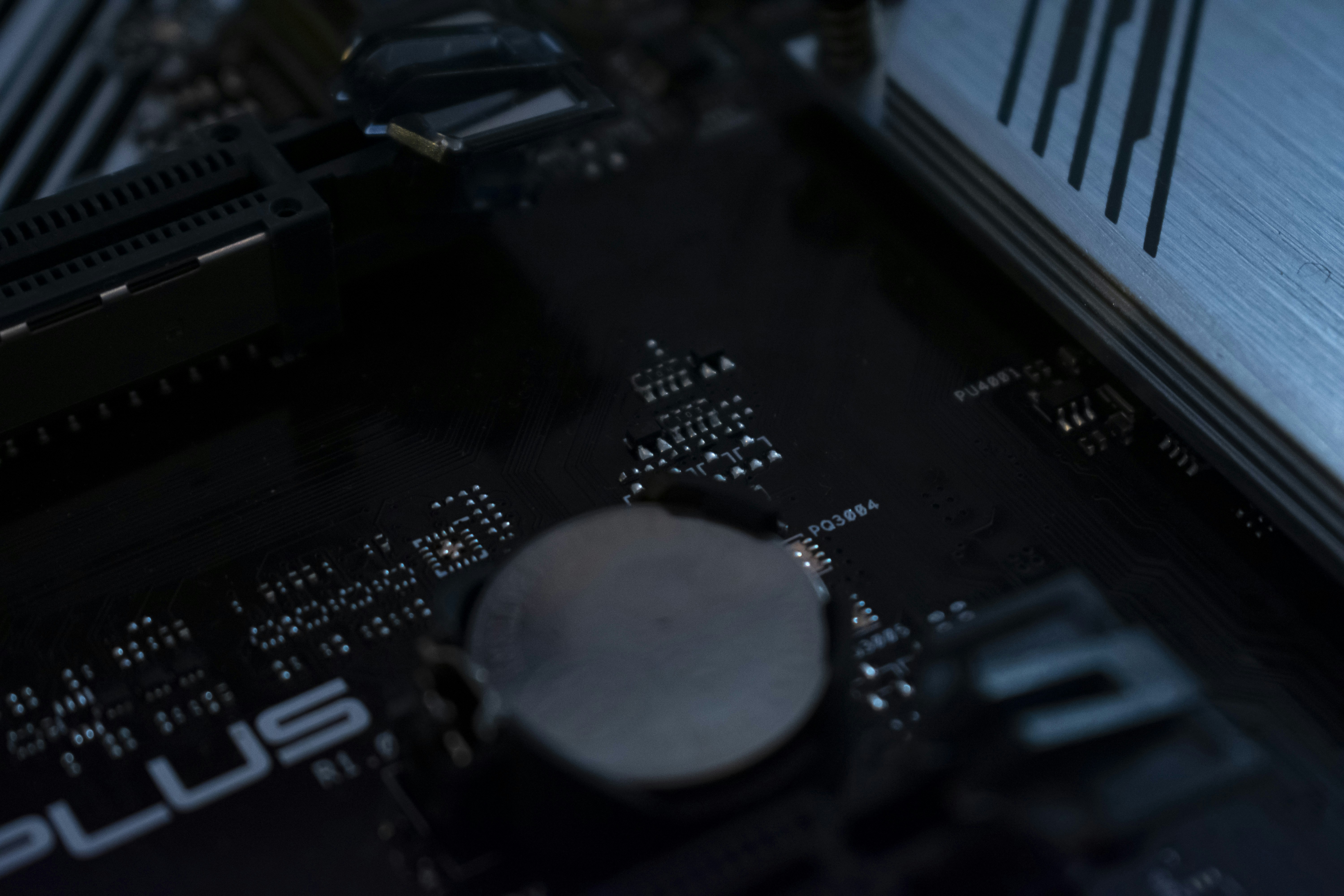 Криптовалюти, акції технологічних компаній зростають на фоні рекордних earnings Nvidia за третій квартал.