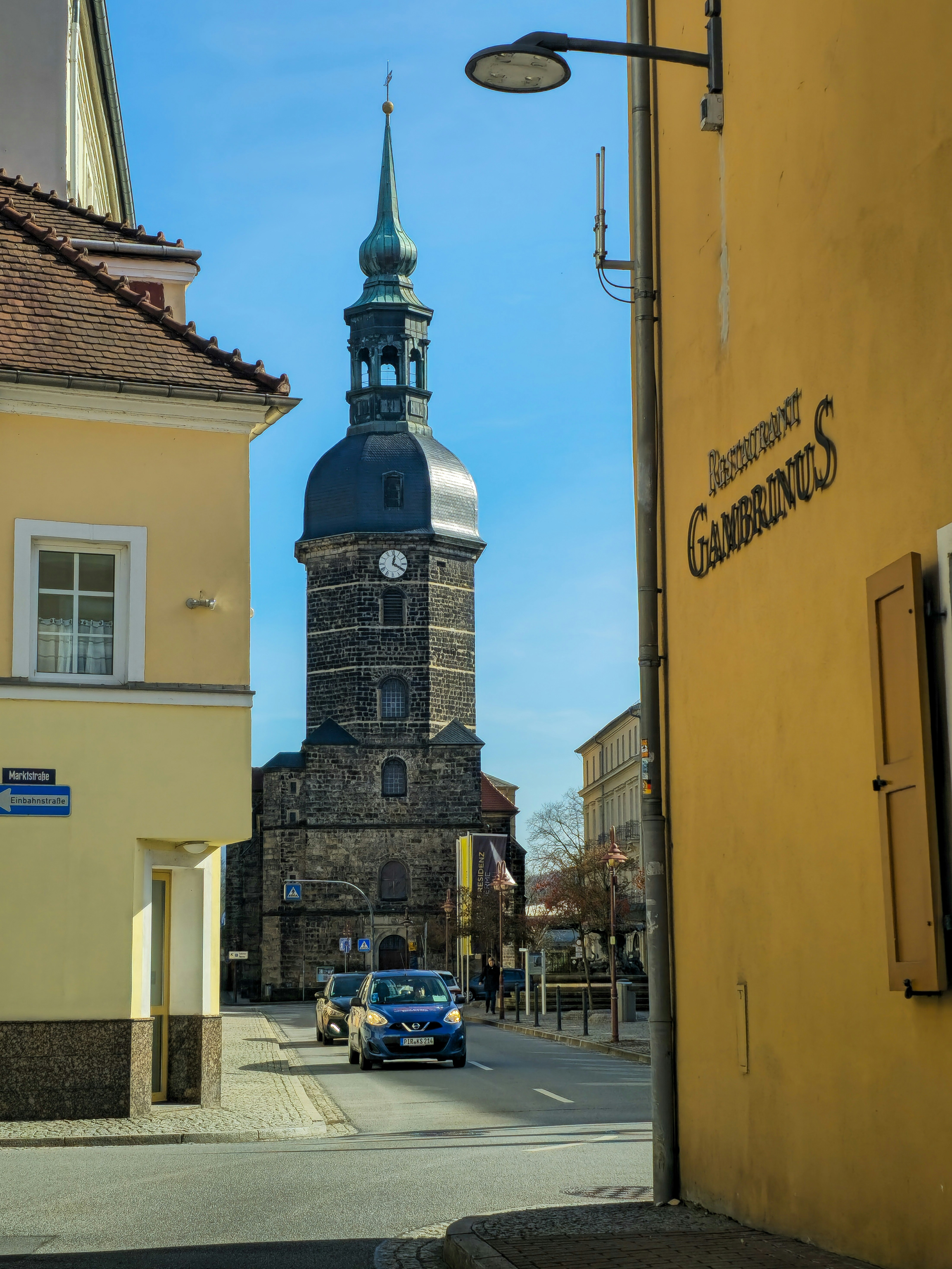 Photo by hugo_schoenb