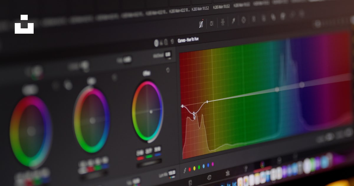 Color grading software is displayed on the screen. photo – Free ...