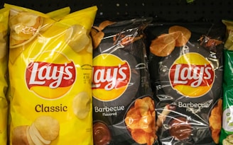 Lays classic and barbecue potato chips.