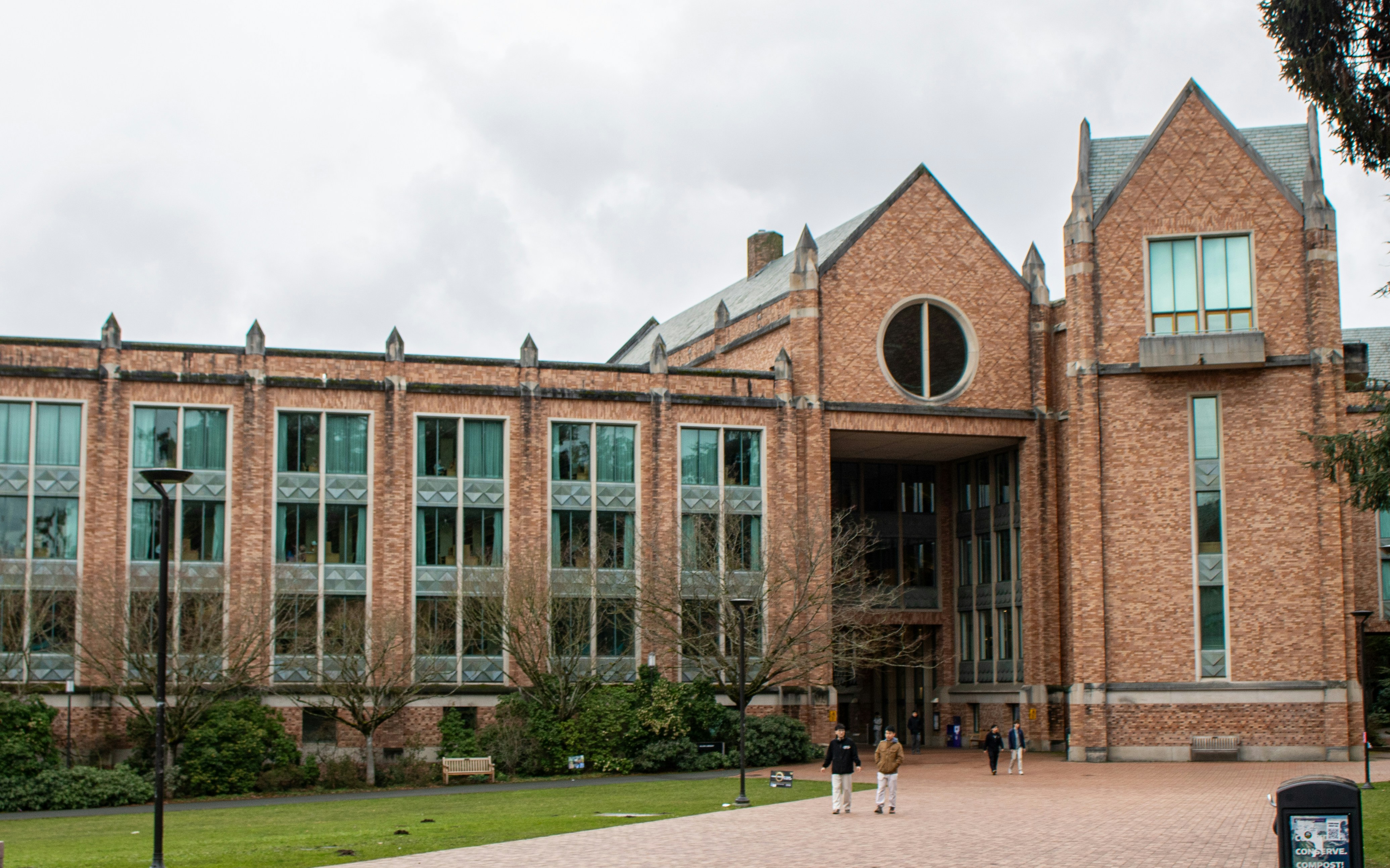 Photo by zoshuacolah