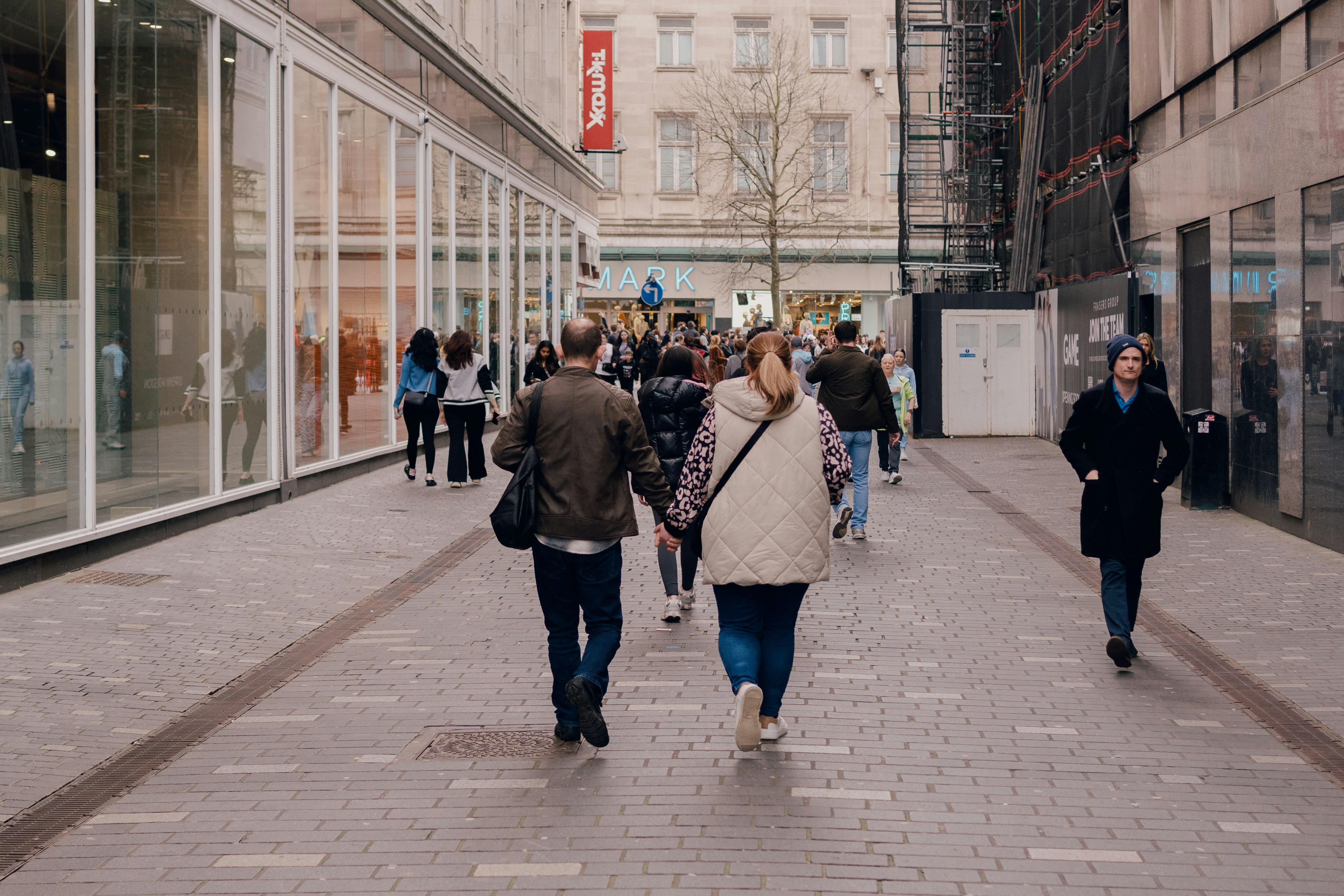 Photo by raymondokoro