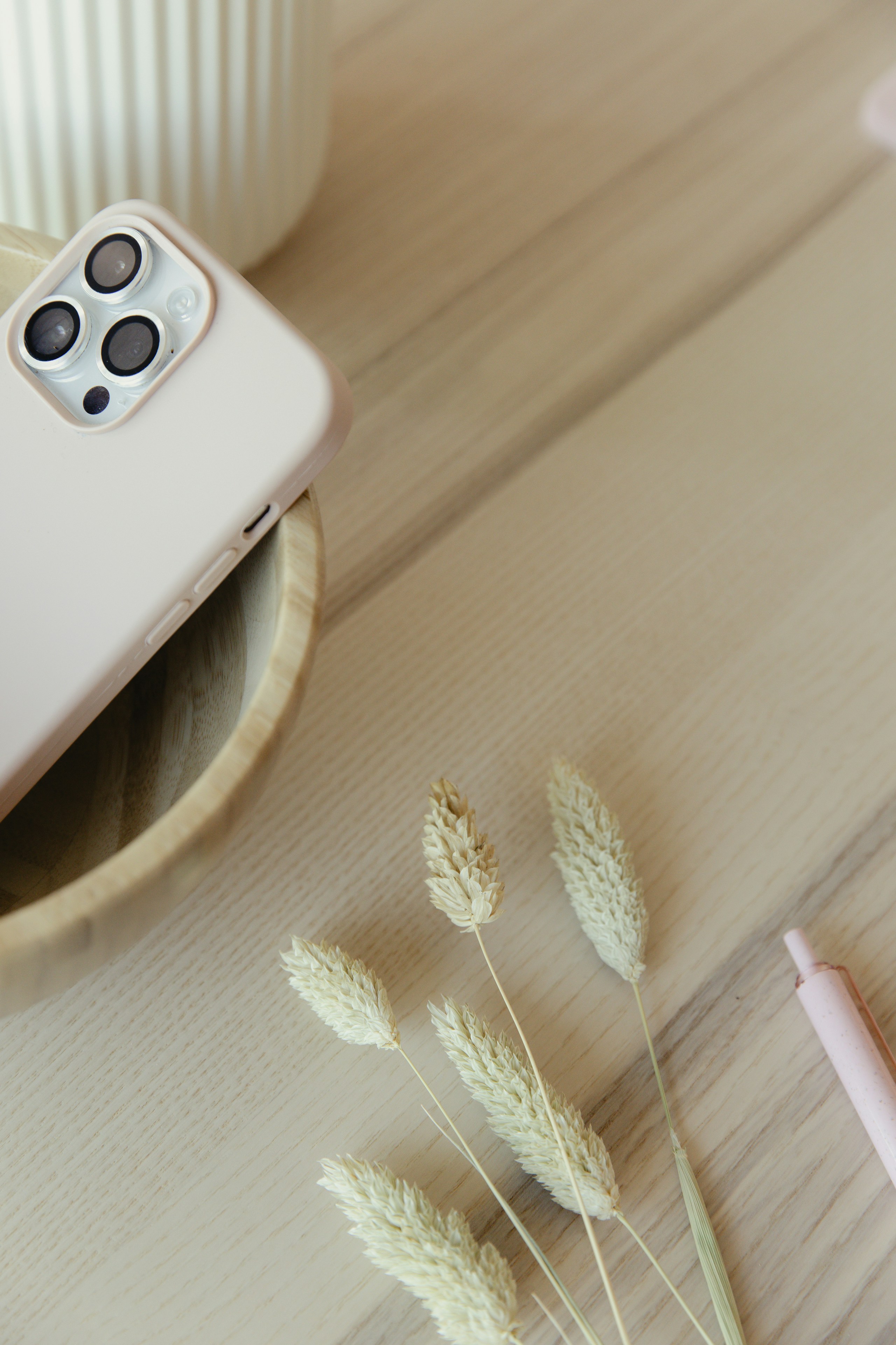 neutral home office, wallpaper, Transitional Mirrors: Elevate Your Home Office 5