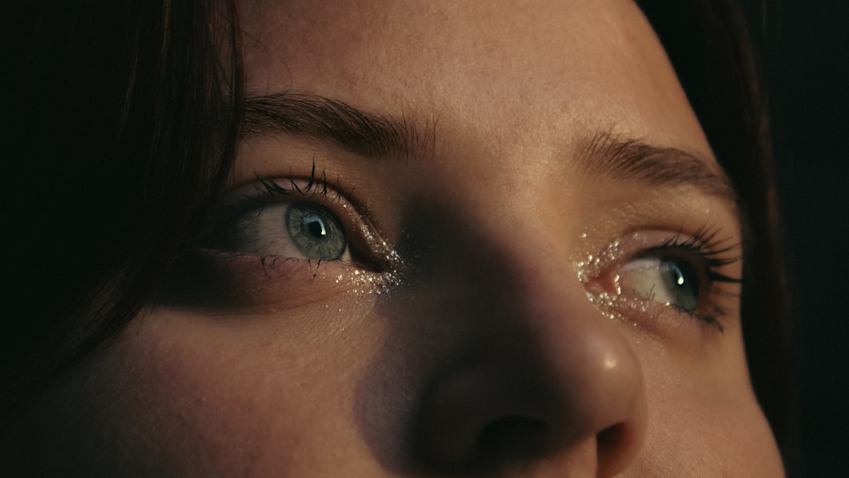 Visage et larmes, illustration de l’article Pourquoi pleure-t-on