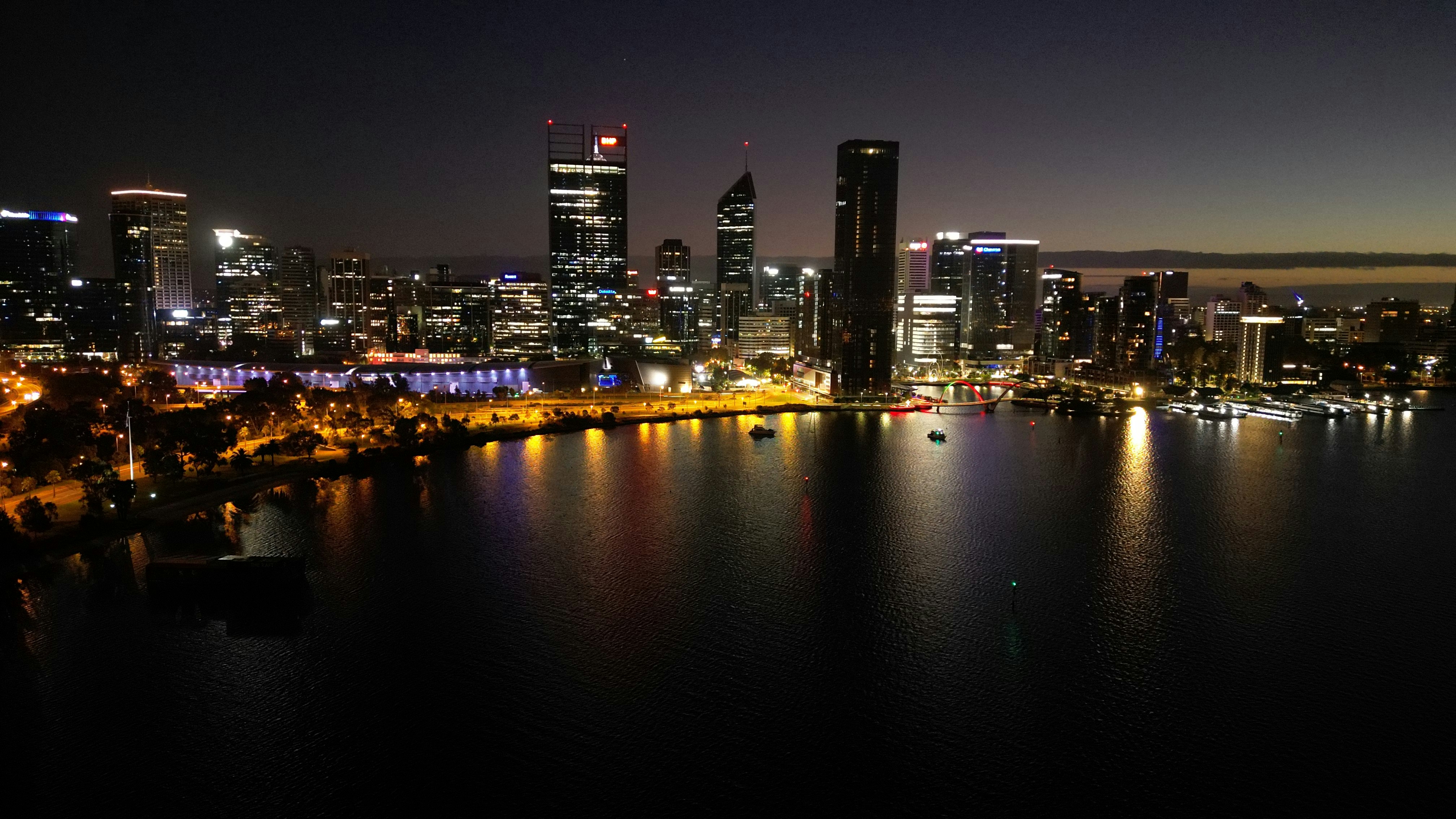 Photo by photoken123